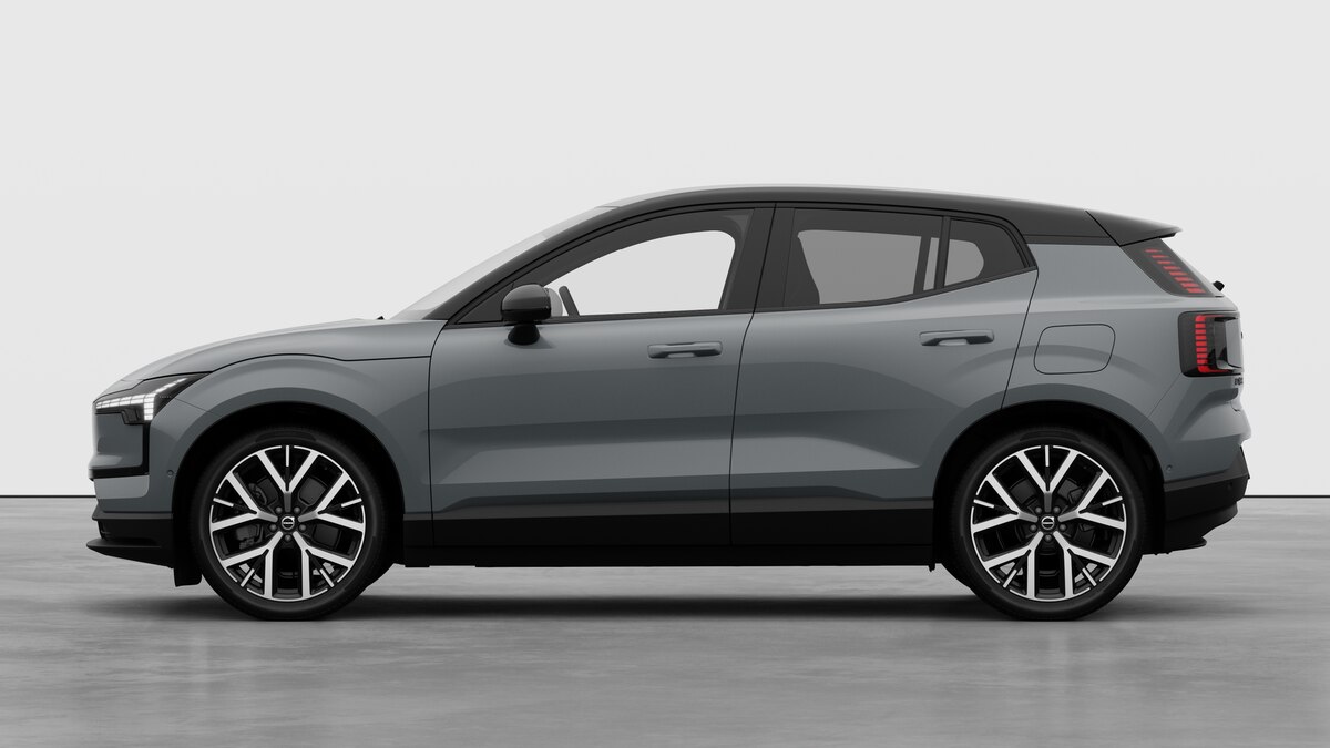 VOLVO EX 30 E60 Twin Ultra Performance Sw. Black Ed. AWD-image-2