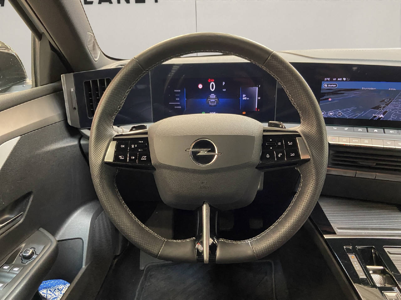 OPEL Astra 1.2 T Hybrid Edition-image-6