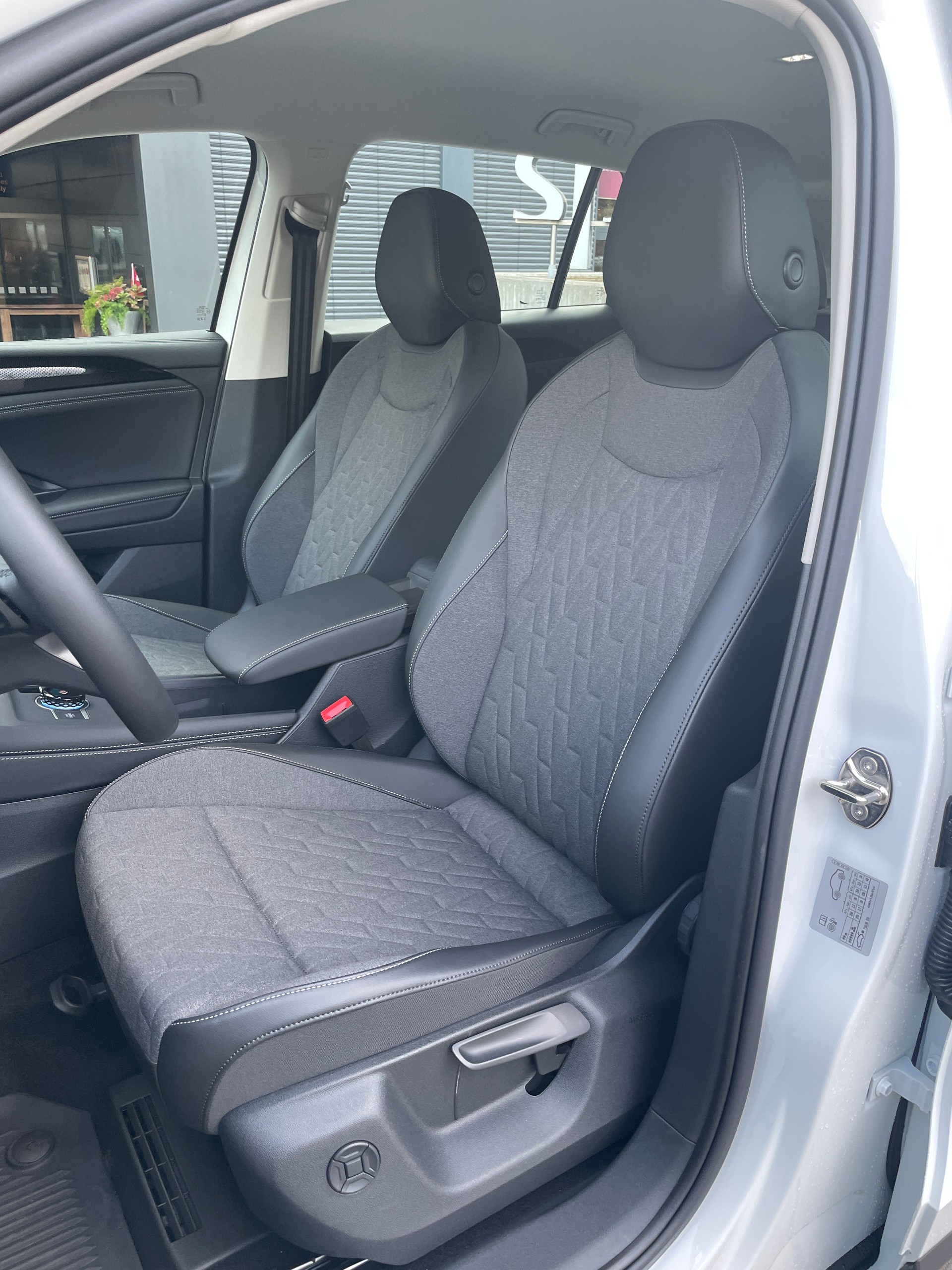 VW Tiguan 1.5 TSI evo2 mHEV Life DSG-image-13