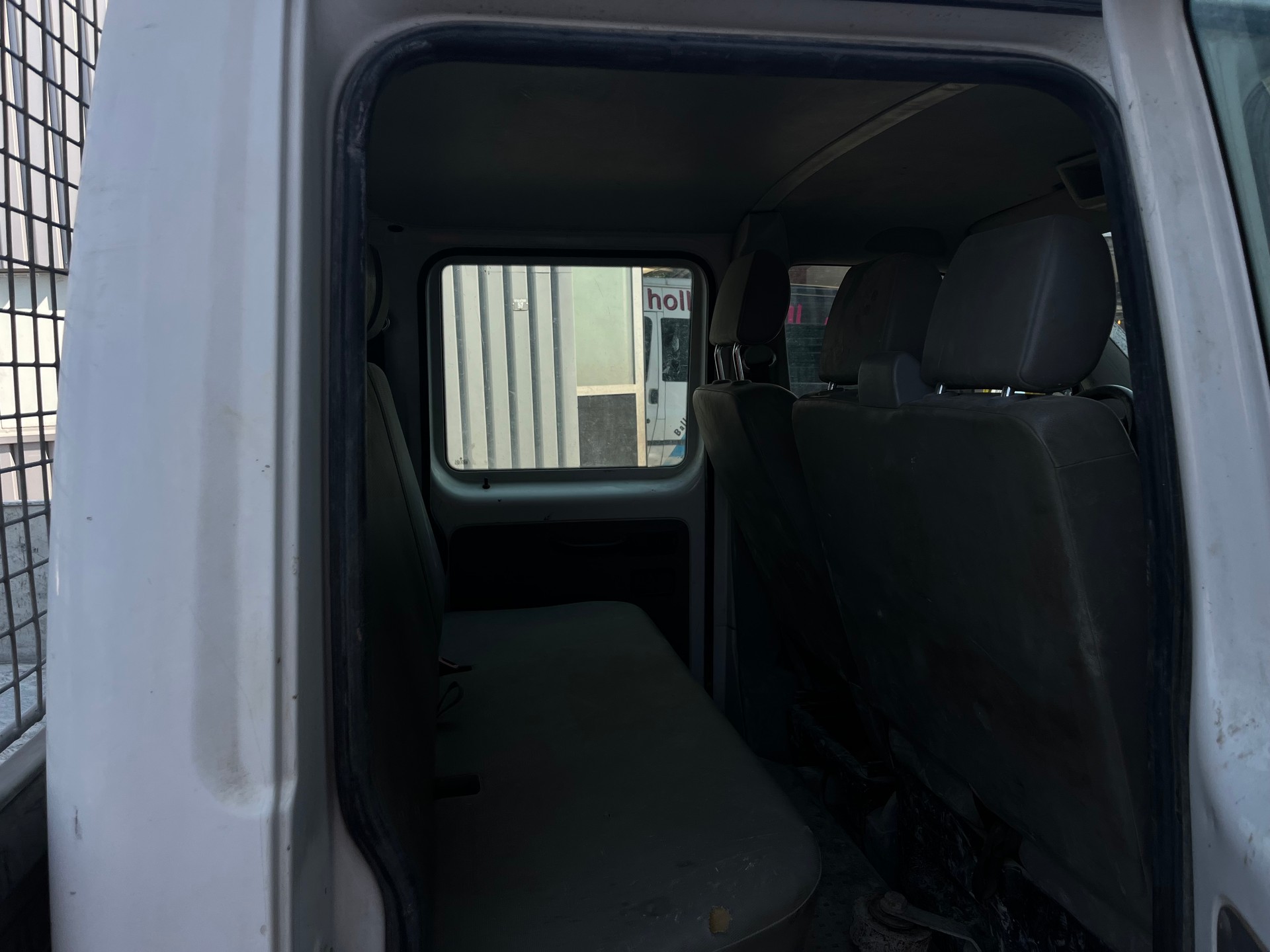 VW T5 2.0 TDI-image-7