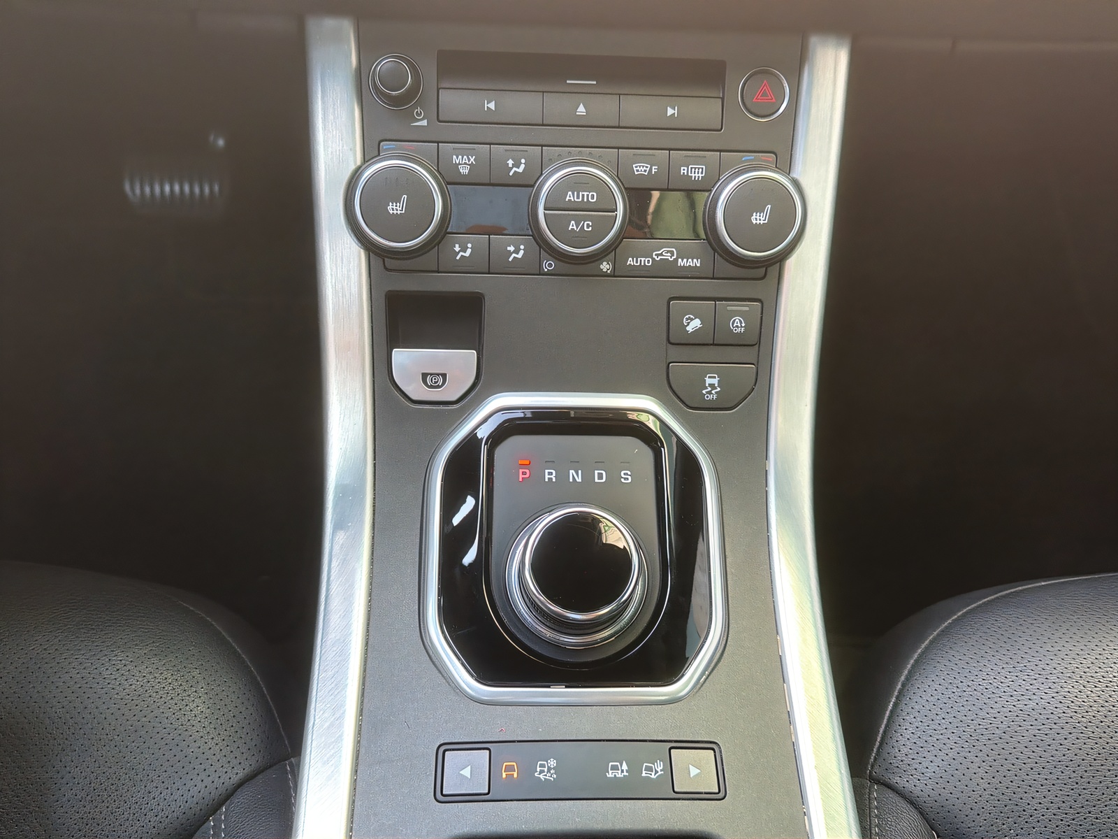 LAND ROVER Range Rover Evoque 2.0 Si4 SE Dynamic-image-15
