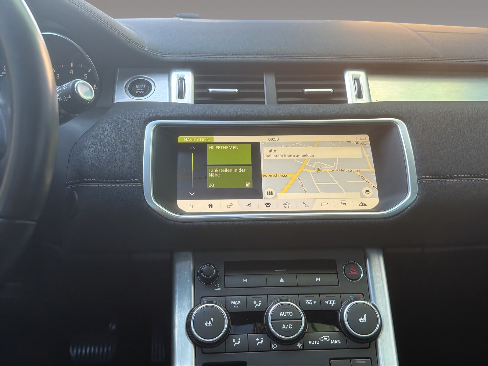 LAND ROVER Range Rover Evoque 2.0 Si4 SE Dynamic-image-13