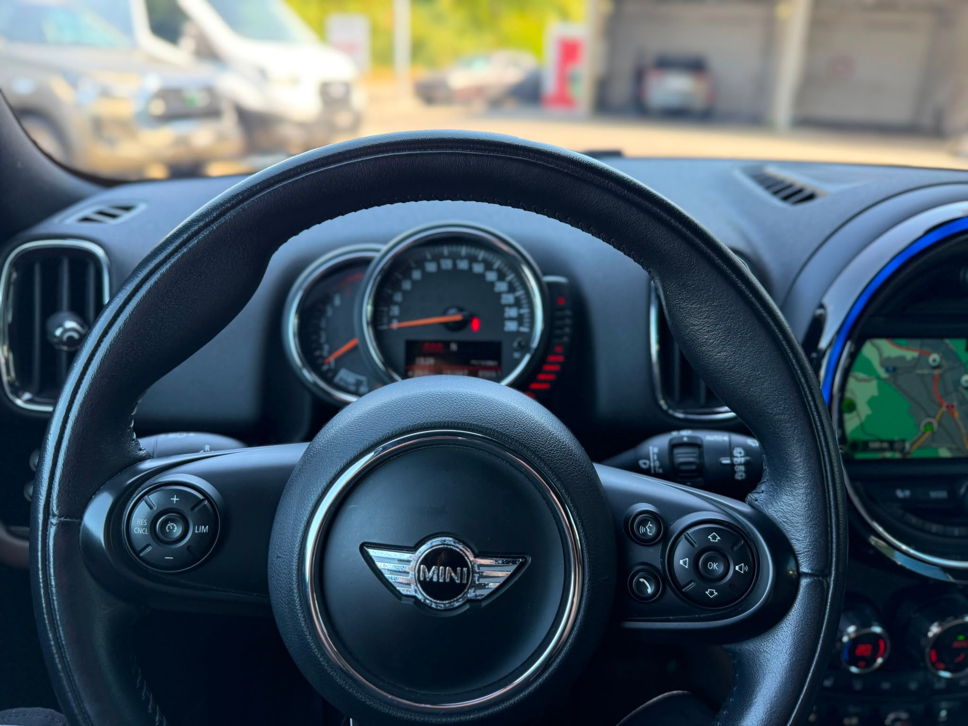 MINI Countryman Cooper S ALL4-image-9