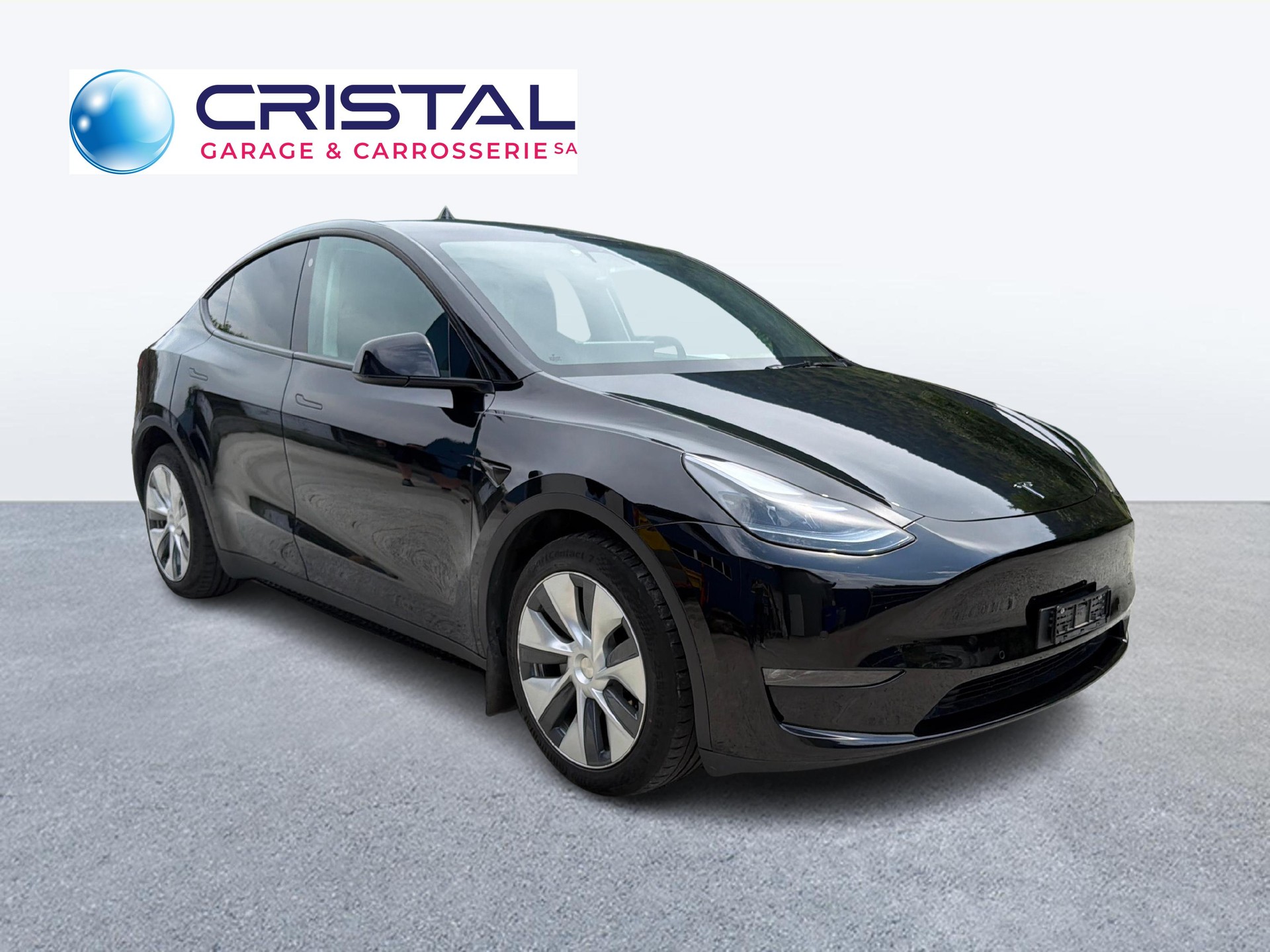 TESLA Model Y Long Range AWD-image-6