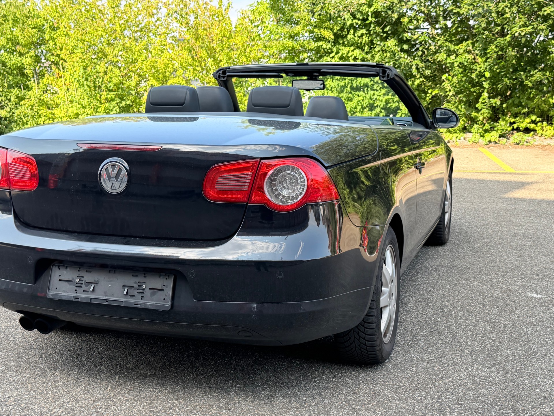 VW Eos 2.0 FSI Turbo-image-3