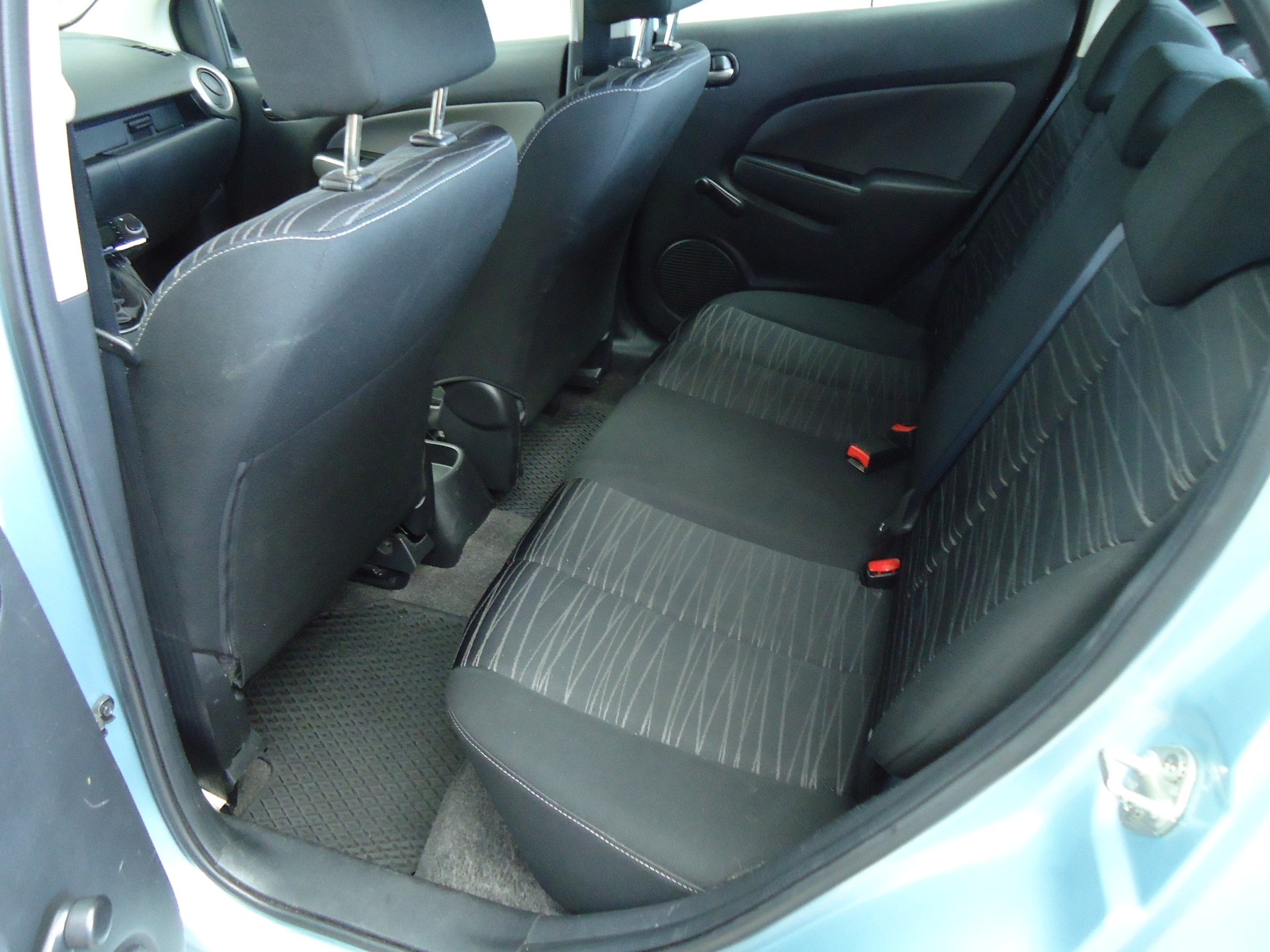 MAZDA 2 1.3i 16V Exclusive-image-5