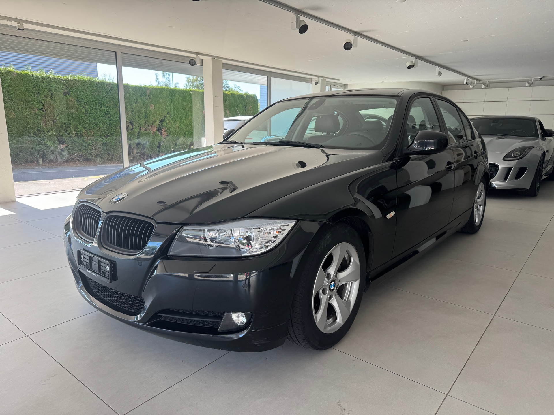 BMW 320d-image-0