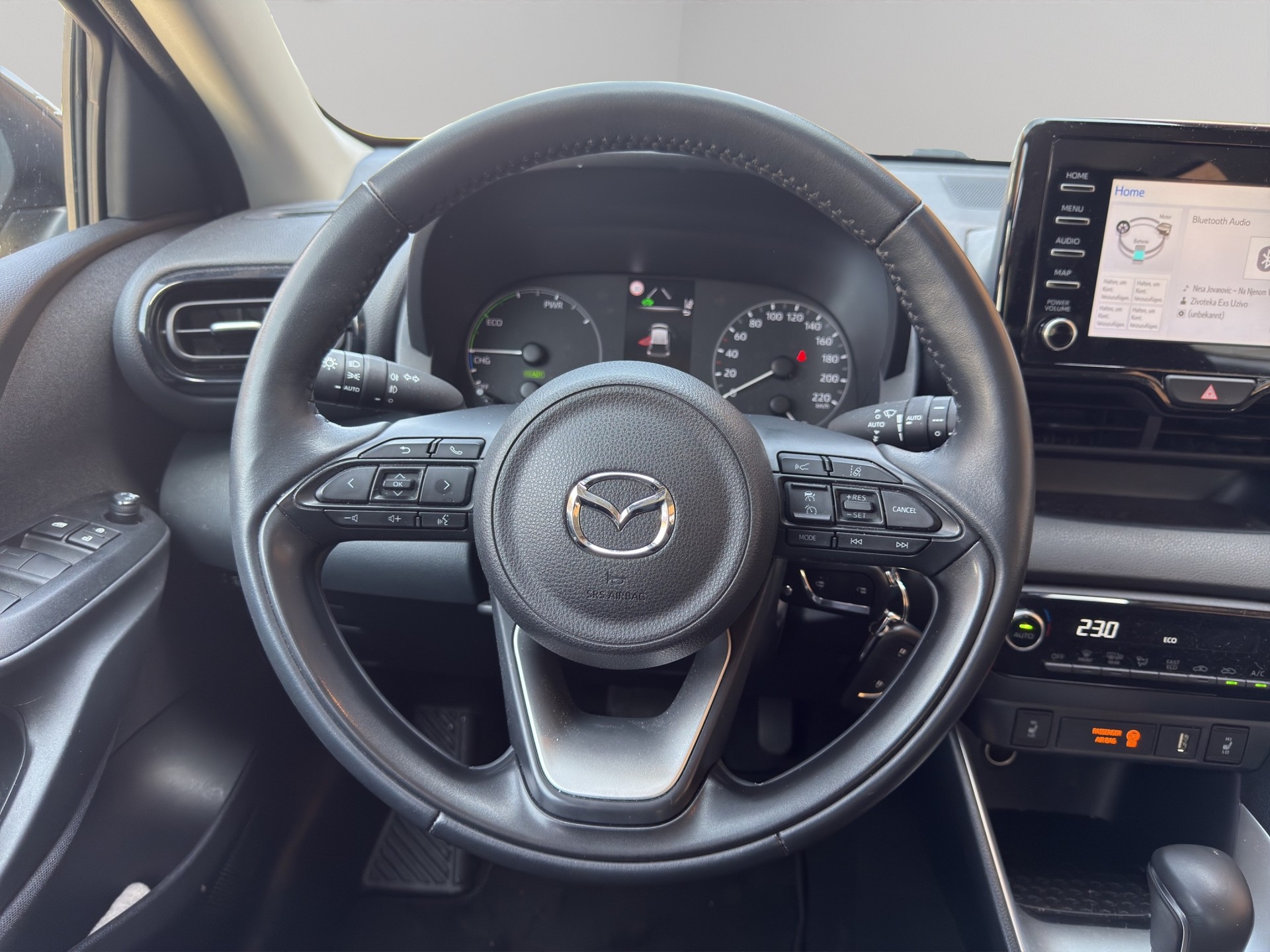 MAZDA 2 Hybrid-image-9