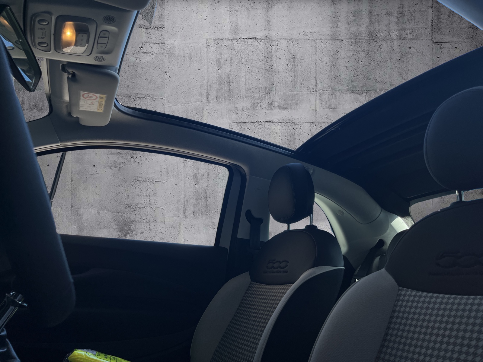 FIAT 500 Cabrio 1.0 Hybrid Dolcevita-image-13