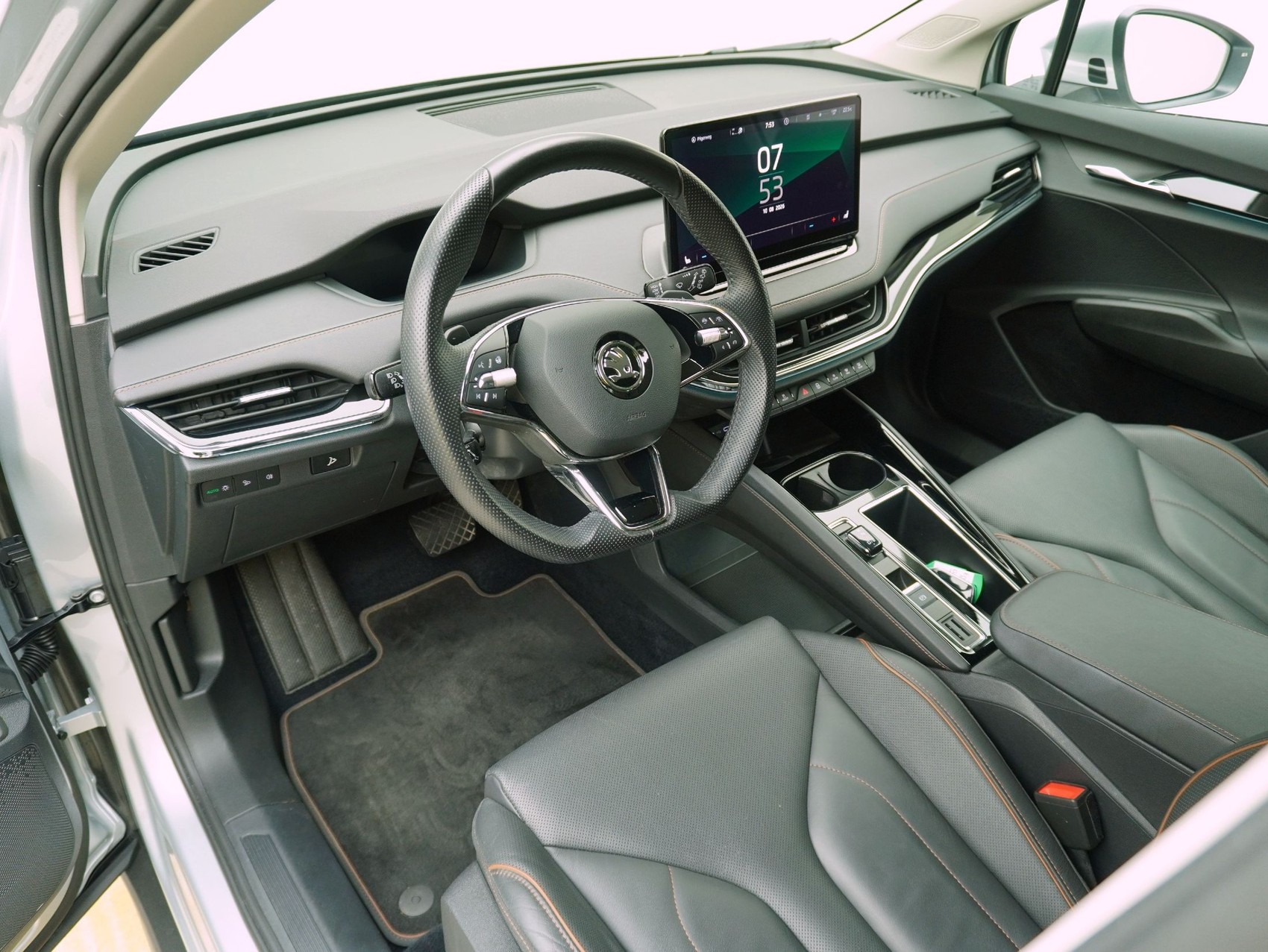 SKODA Enyaq iV 80 Suite-image-10