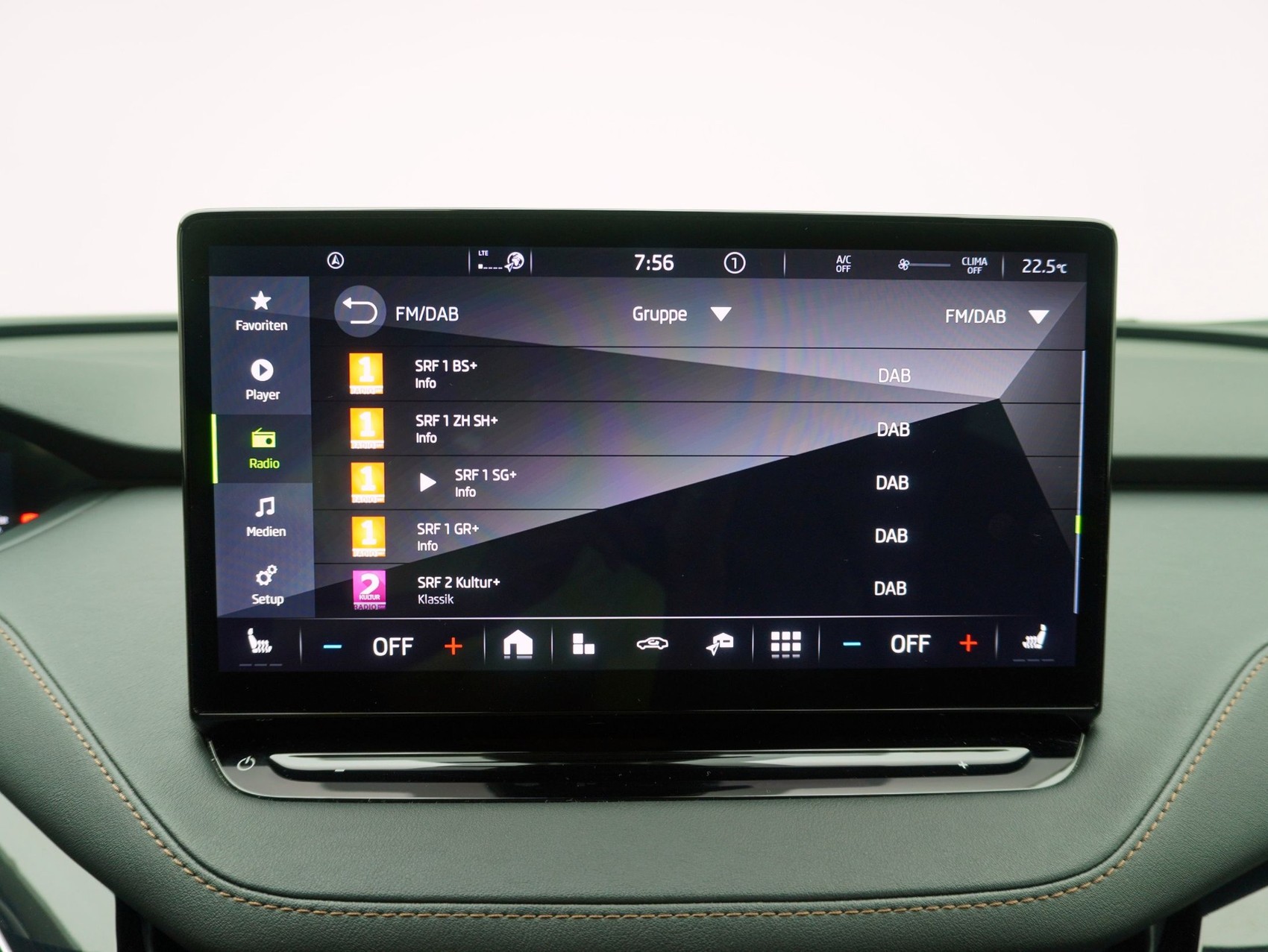 SKODA Enyaq iV 80 Suite-image-19