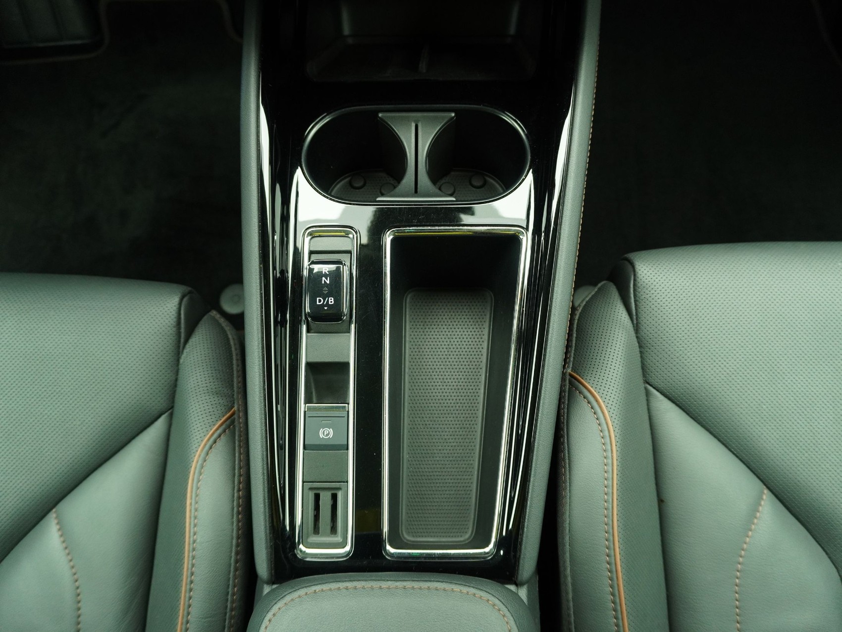 SKODA Enyaq iV 80 Suite-image-16