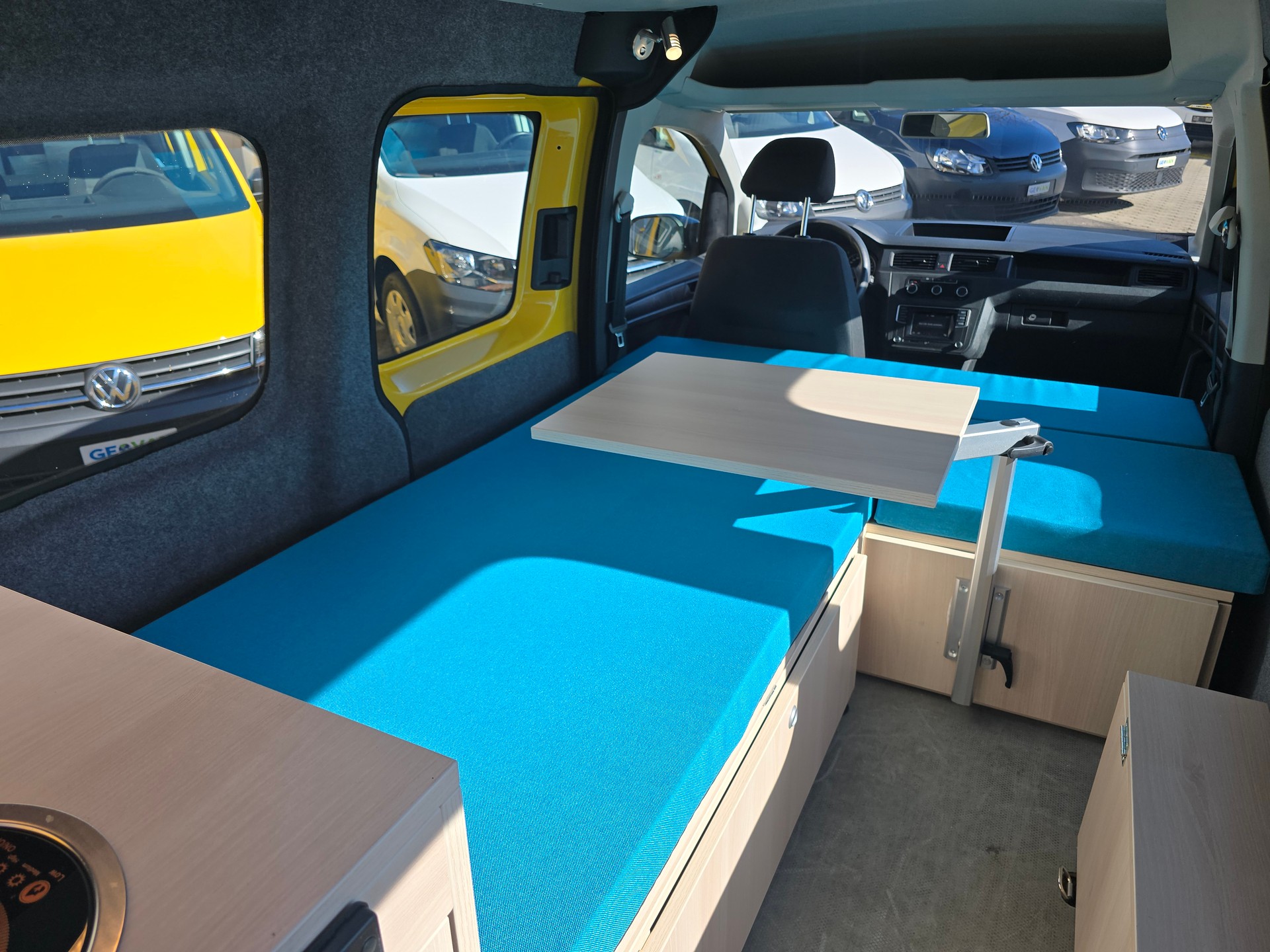 VW GEOVAN L - 102 PS Benzin - Klima - PDC hinten - DAB+ - 2 x Schiebetür - grosses Fensterpaket-image-11