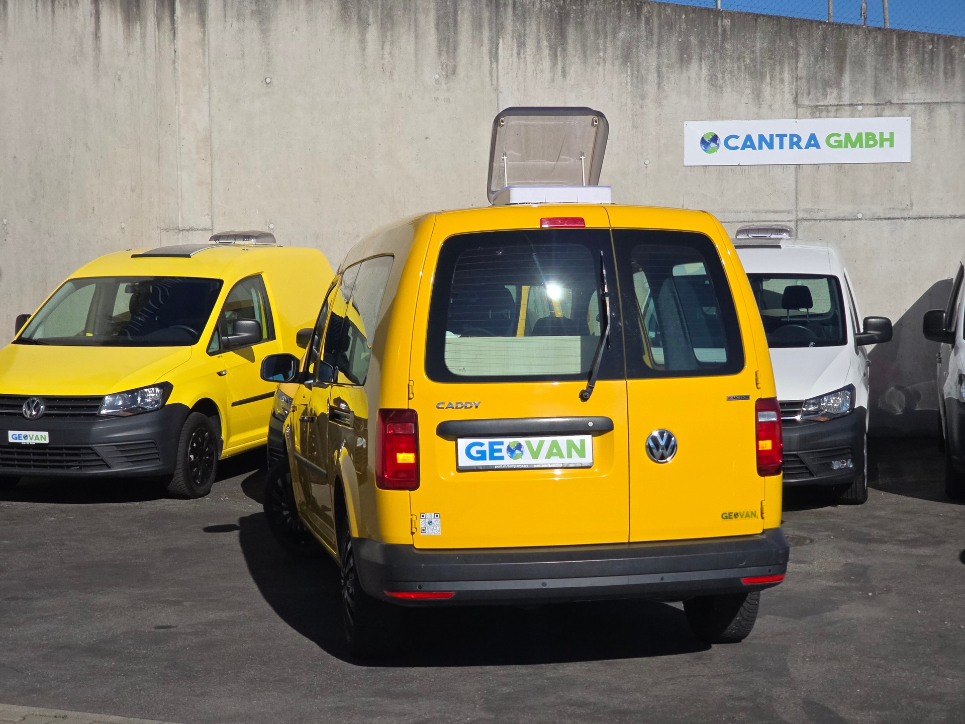 VW GEOVAN L - 102 PS Benzin - Klima - PDC hinten - DAB+ - 2 x Schiebetür - grosses Fensterpaket-image-1