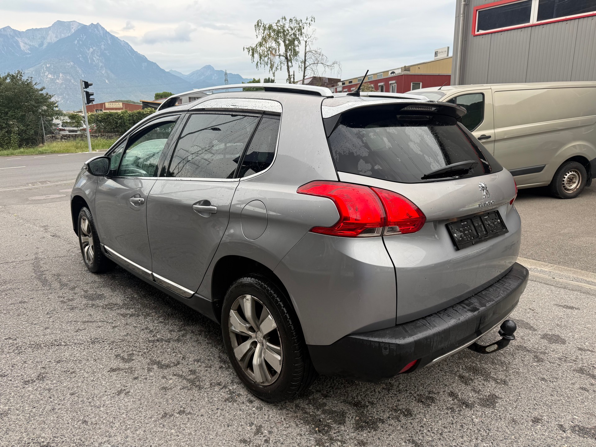 PEUGEOT 2008 1.6 e-HDi Active EGS6-image-3