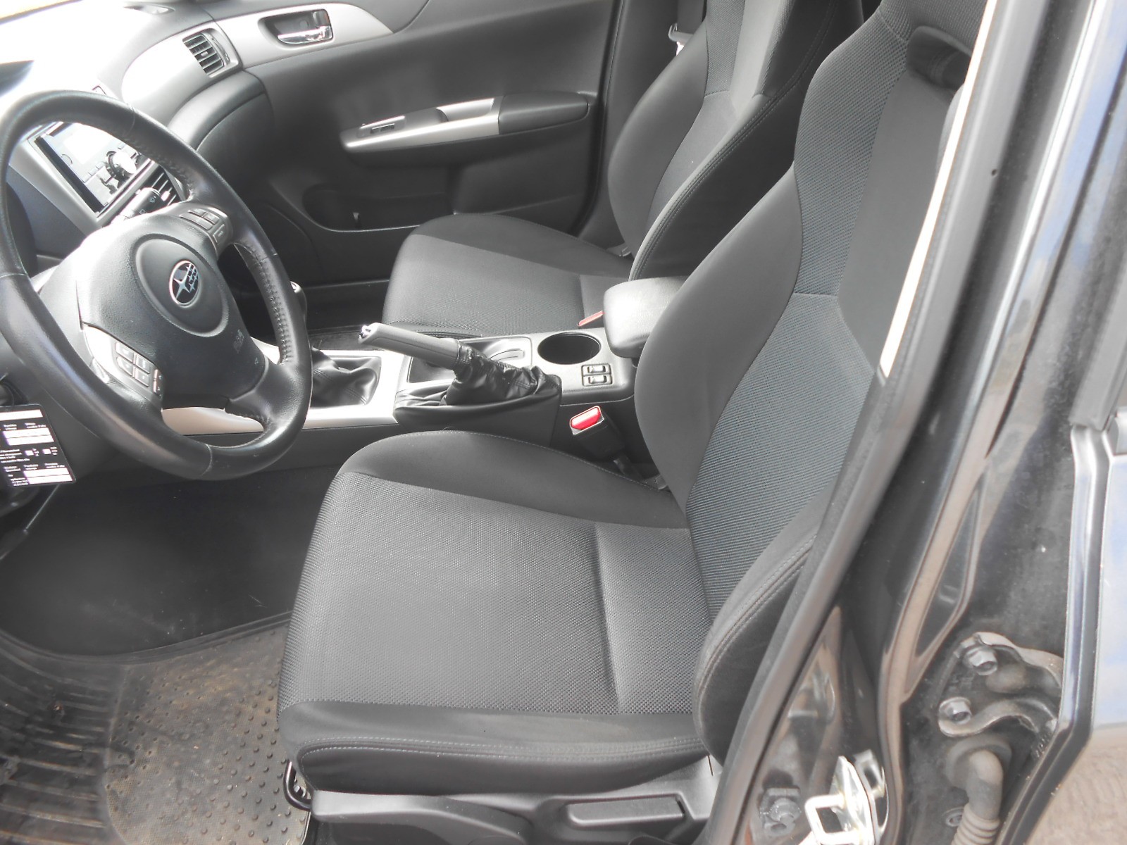 SUBARU Impreza 2.0R Comfort S-image-9