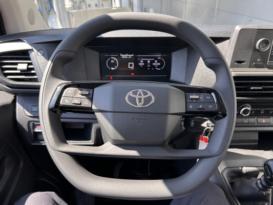 TOYOTA Proace 2.2D Panel L Activ-image-9