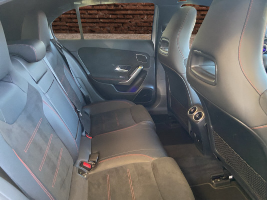 MERCEDES-BENZ A 250 e 8G-DCT-image-12