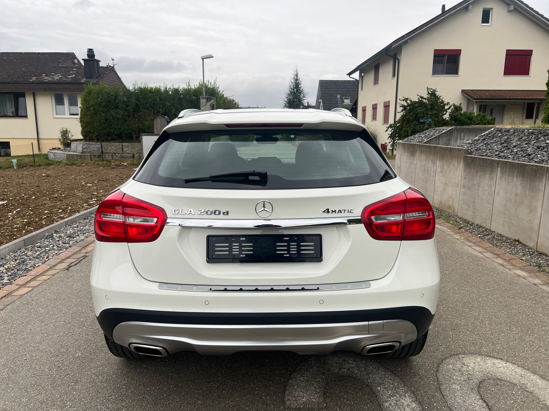 MERCEDES-BENZ GLA 200 CDI Urban 4Matic 7G-DCT-image-4