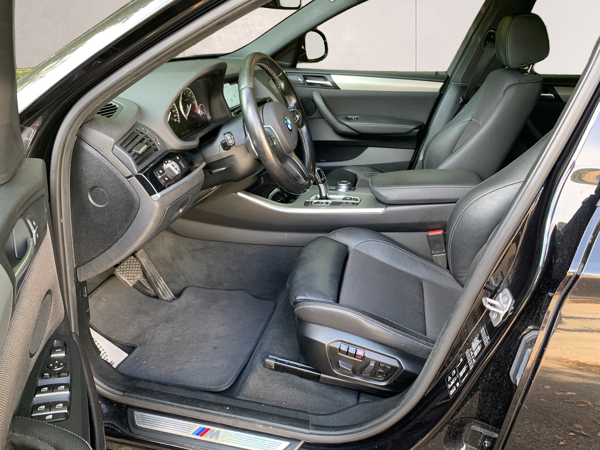BMW X4 xDrive 20d M Sport Steptronic-image-8
