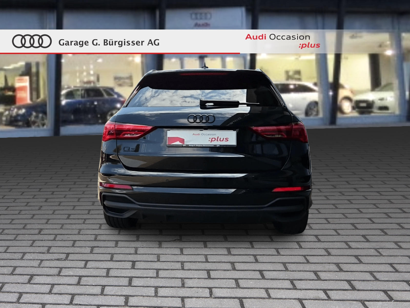 AUDI audi Q3 35 TFSI S line Attraction S-tronic Mythosschwarz Metallic-image-4