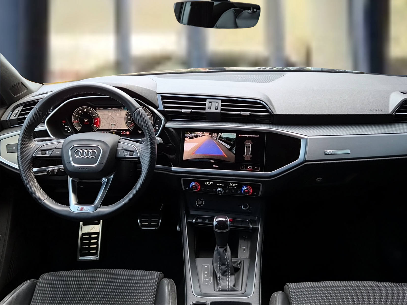 AUDI audi Q3 35 TFSI S line Attraction S-tronic Mythosschwarz Metallic-image-6