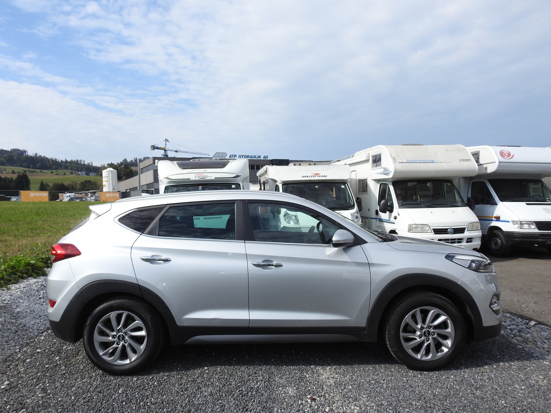 HYUNDAI Tucson 2.0 CRDI Plena 4WD Automatic-image-6