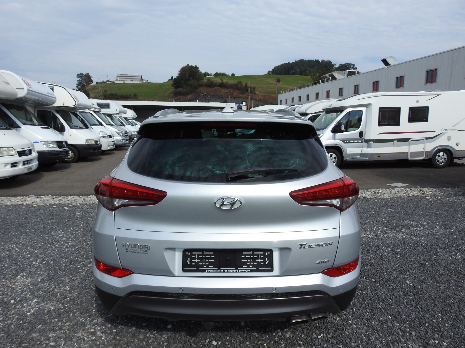 HYUNDAI Tucson 2.0 CRDI Plena 4WD Automatic-image-4