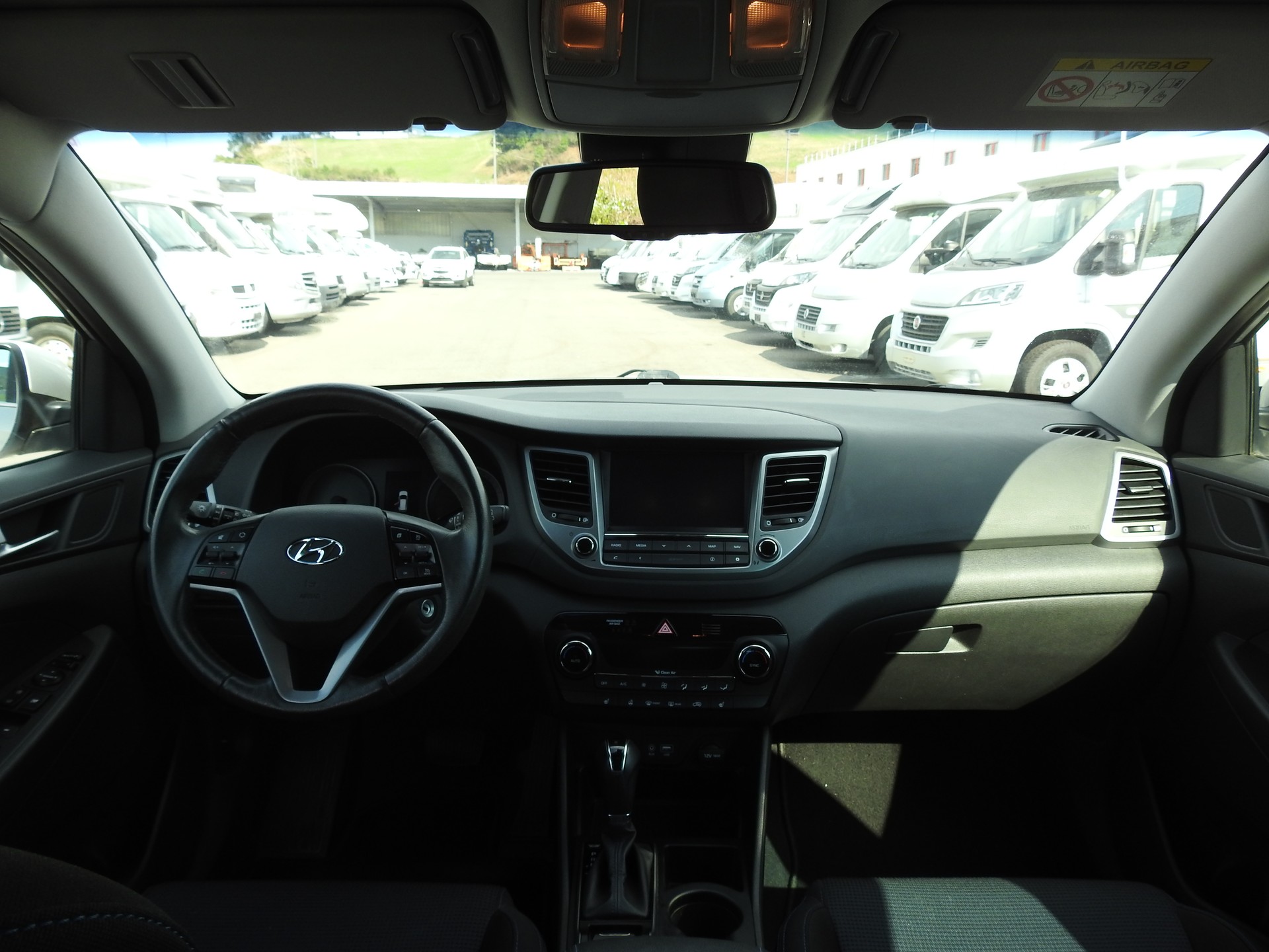 HYUNDAI Tucson 2.0 CRDI Plena 4WD Automatic-image-16