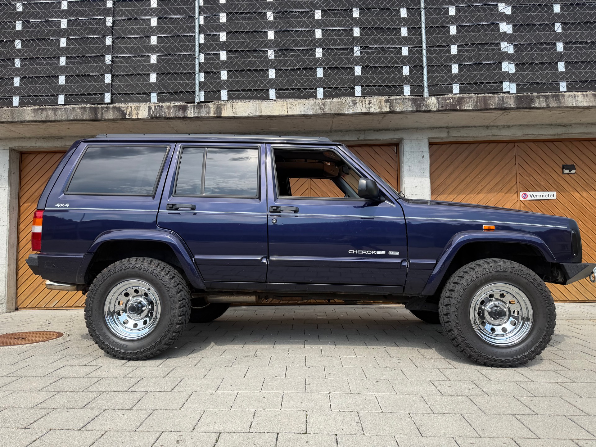 JEEP Cherokee 4.0 Limited-image-5