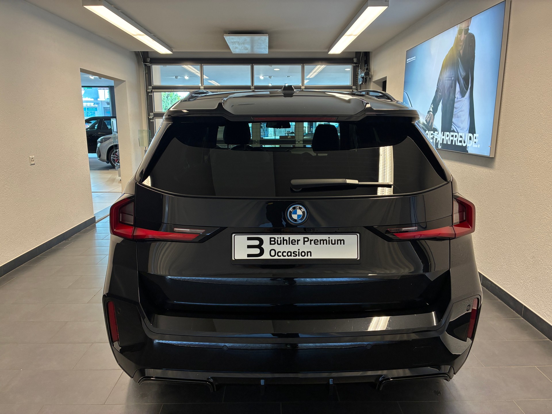BMW X1 30e xDrive-image-4
