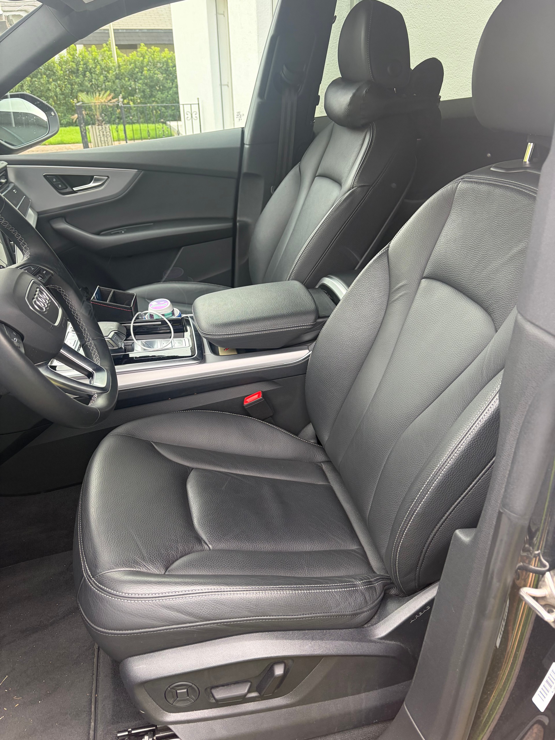 AUDI Q8 3.0 50 TDI quattro T-Tronic-image-4