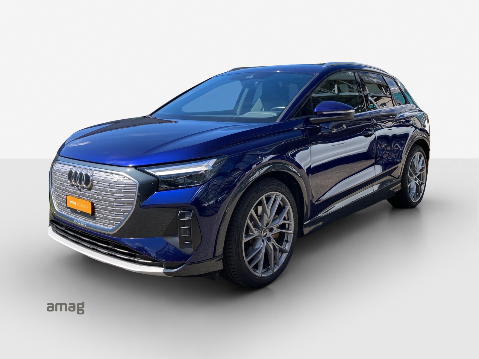 AUDI Q4 e-tron 50 quattro