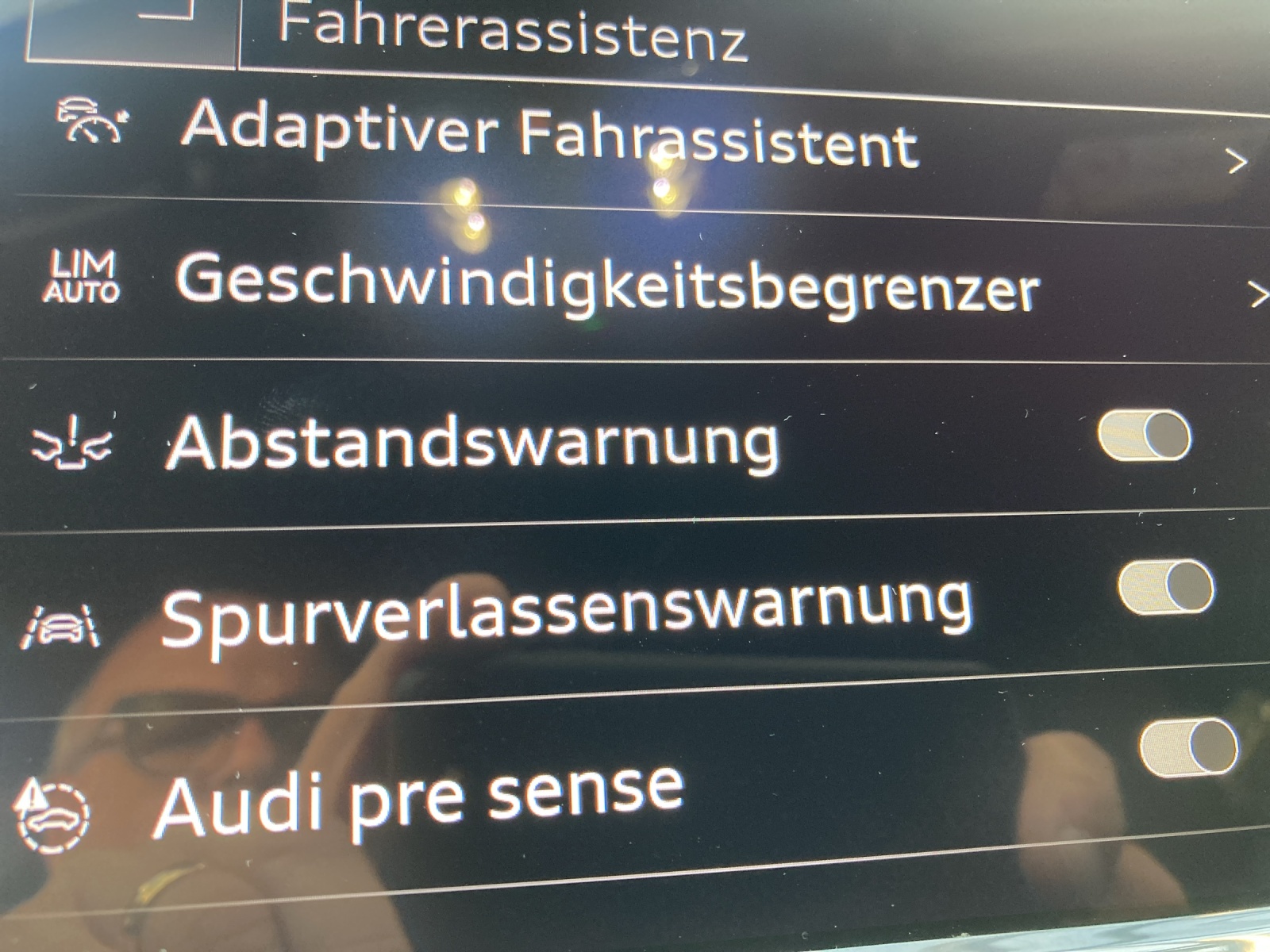 AUDI Q4 e-tron 50 quattro-image-14
