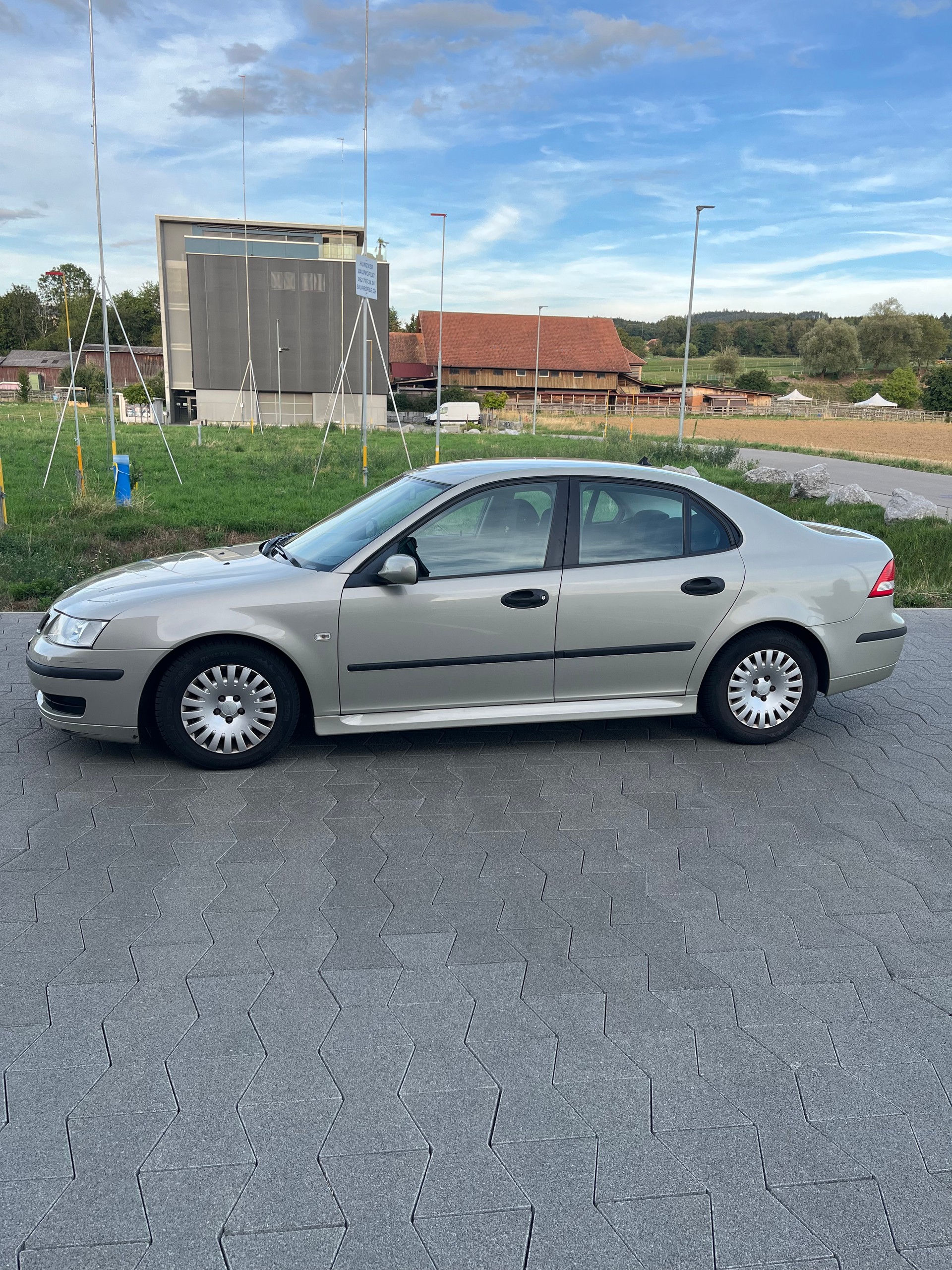 SAAB 1.9 TiD 150 Vector-image-2