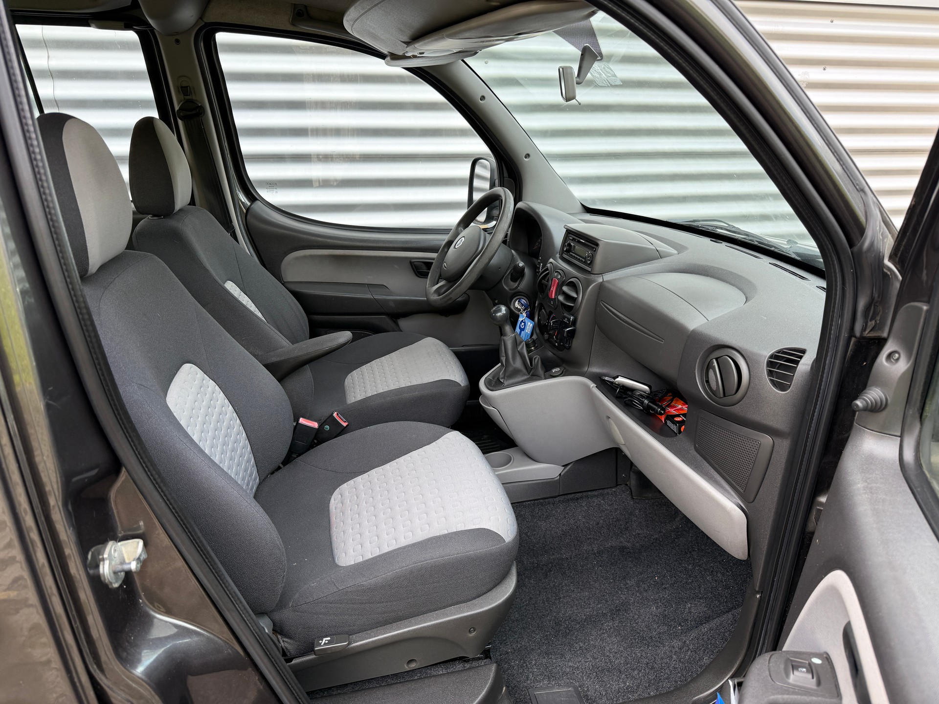 FIAT Doblò 1.9 JTD Dynamic-image-7