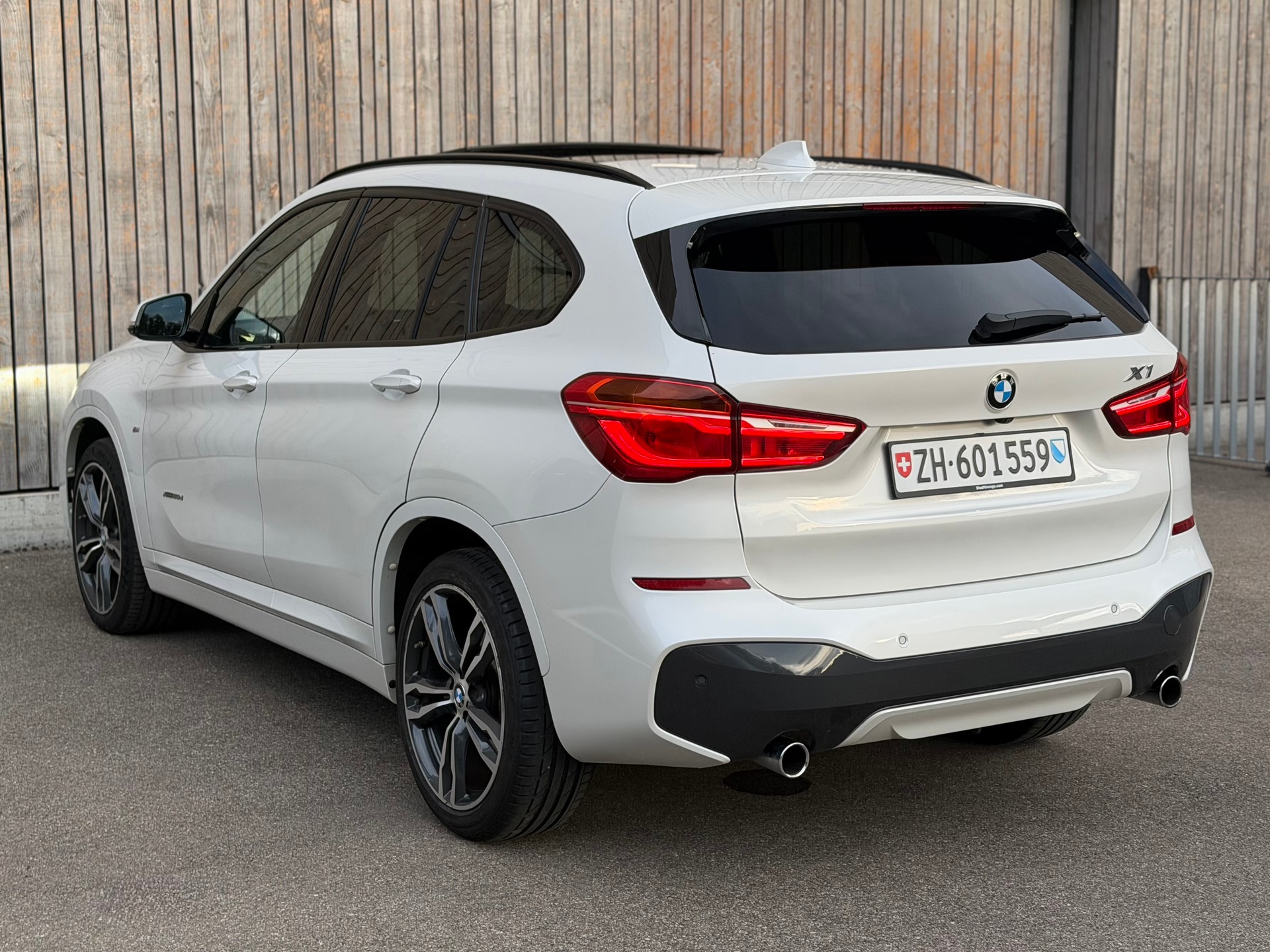 BMW X1 xDrive 20d M Sport Steptronic-image-5