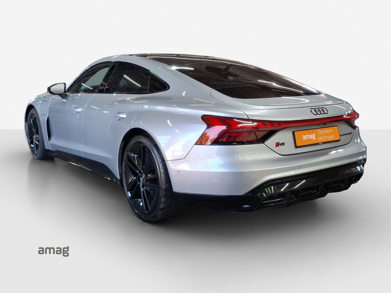 AUDI RS e-tron GT quattro-image-3