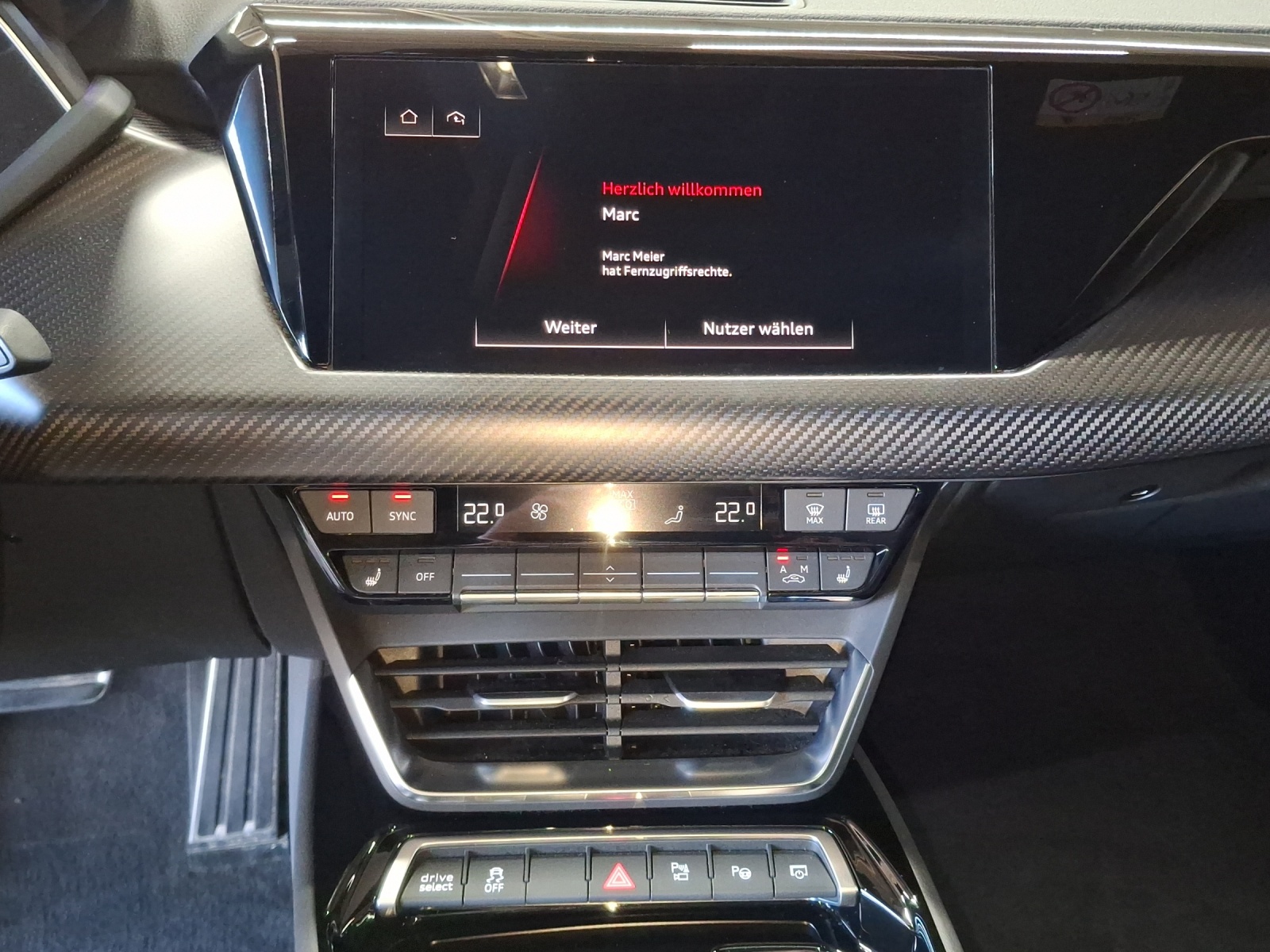 AUDI RS e-tron GT quattro-image-11