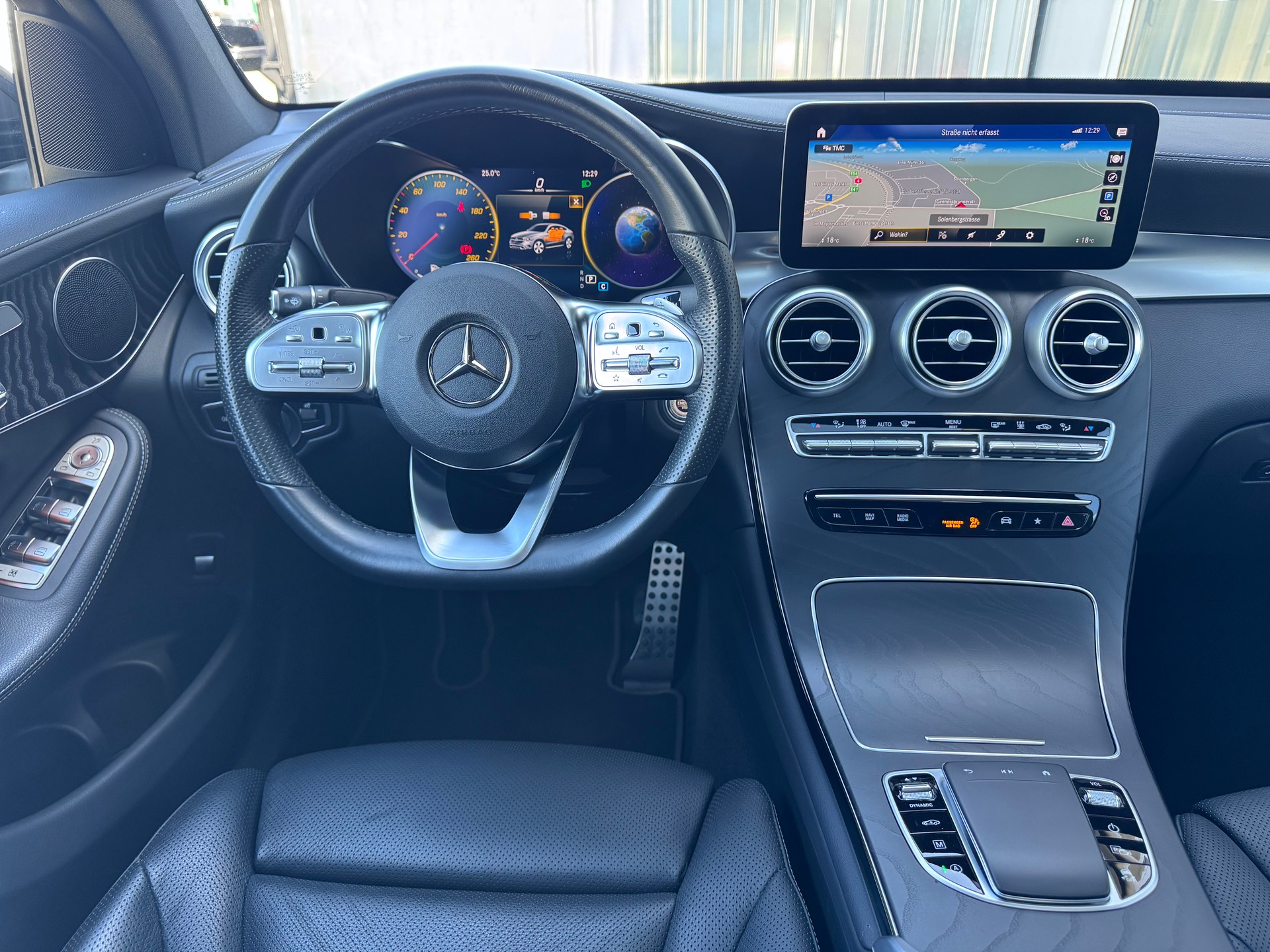 MERCEDES-BENZ GLC Coupé 400 d AMG-SPORTPAKET4x4 9G-Tronic+PANORAMA+ACC+LUFTFEDERUNG+STANDHEIZUNG+AHK 2'500KG+TRITTBRETTER+20"ALU+Winterräder+-image-16