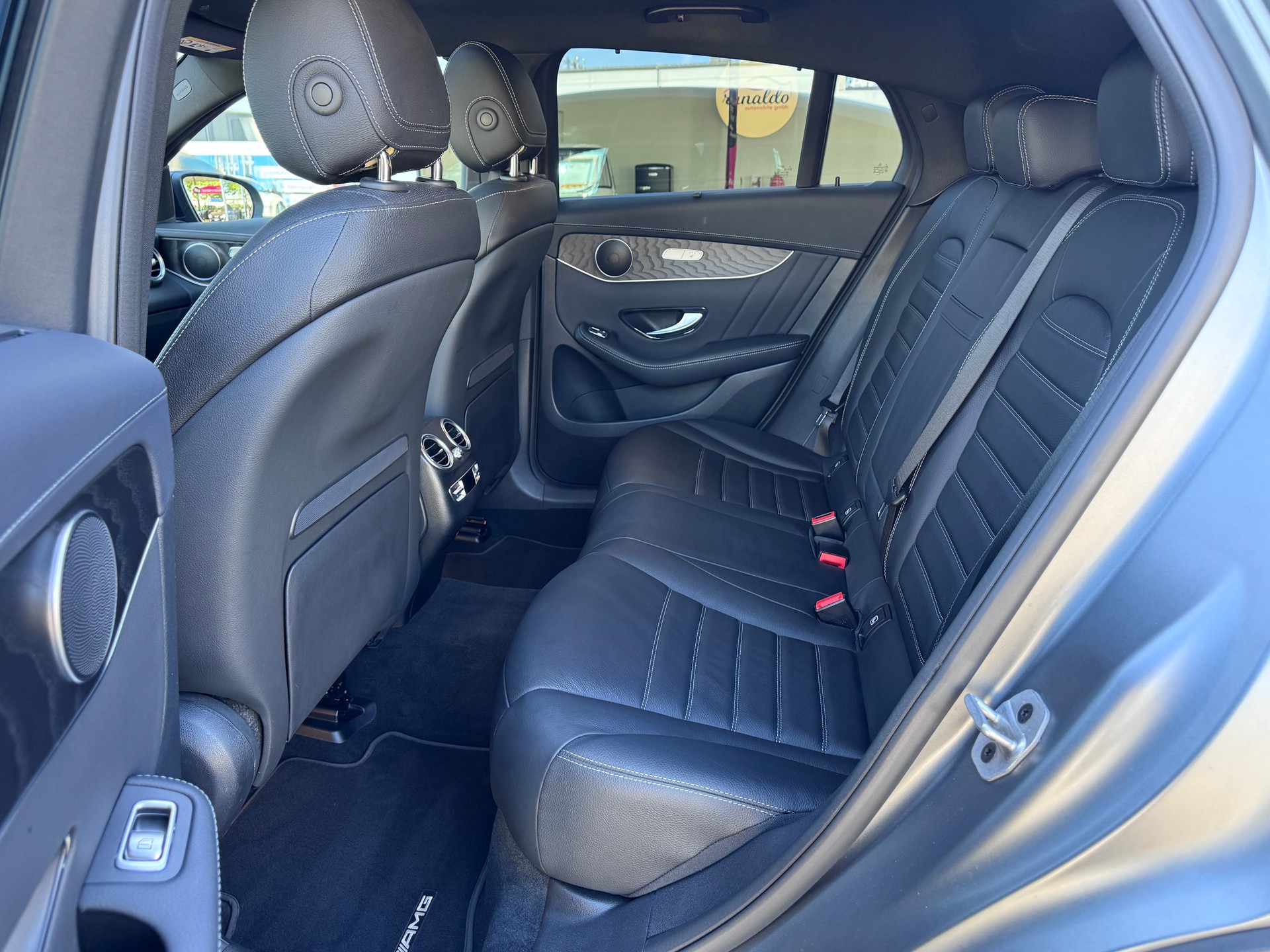 MERCEDES-BENZ GLC Coupé 400 d AMG-SPORTPAKET4x4 9G-Tronic+PANORAMA+ACC+LUFTFEDERUNG+STANDHEIZUNG+AHK 2'500KG+TRITTBRETTER+20"ALU+Winterräder+-image-9
