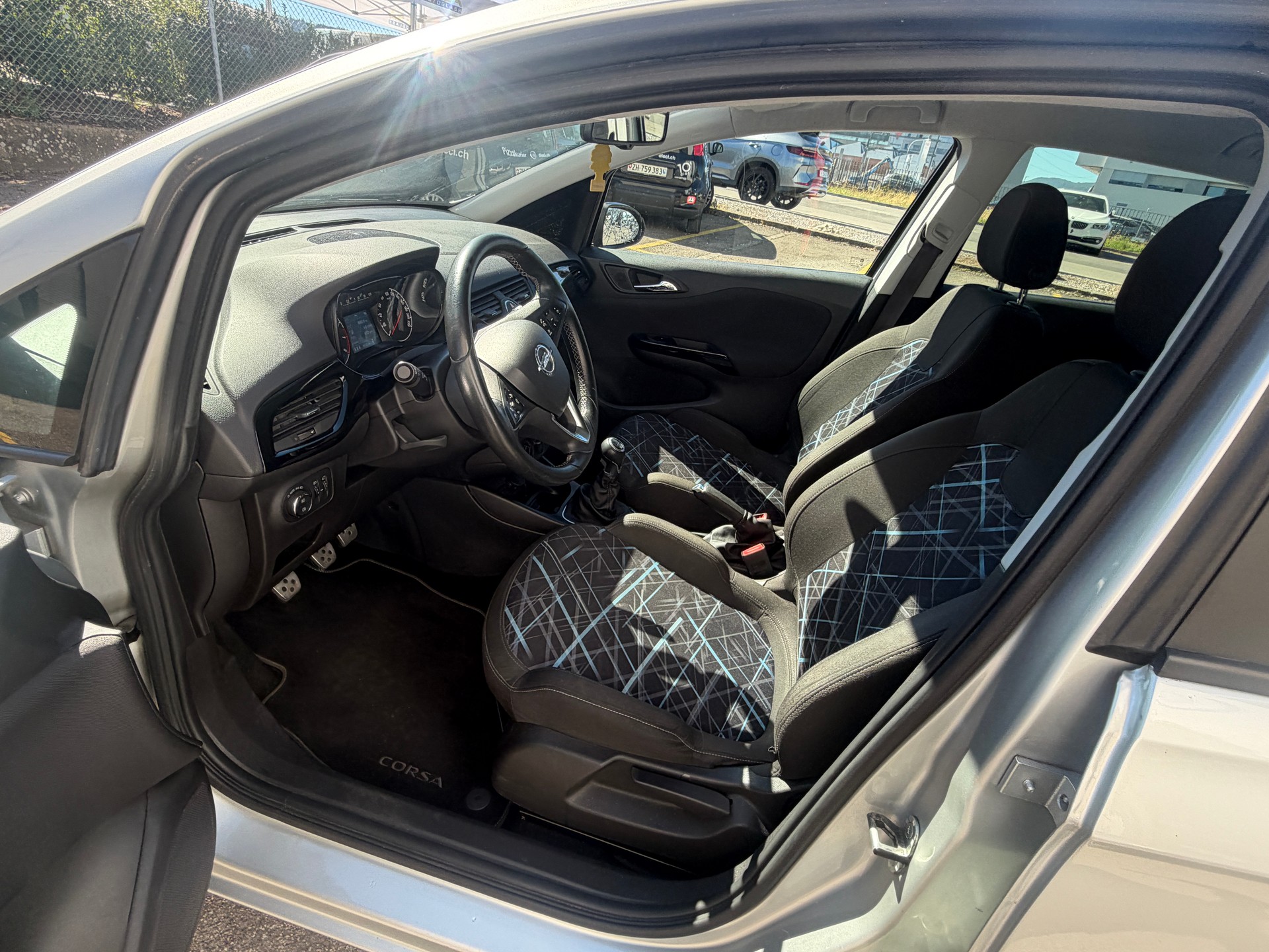OPEL Corsa 1.0 T EcoFLEX Color Edition-image-10