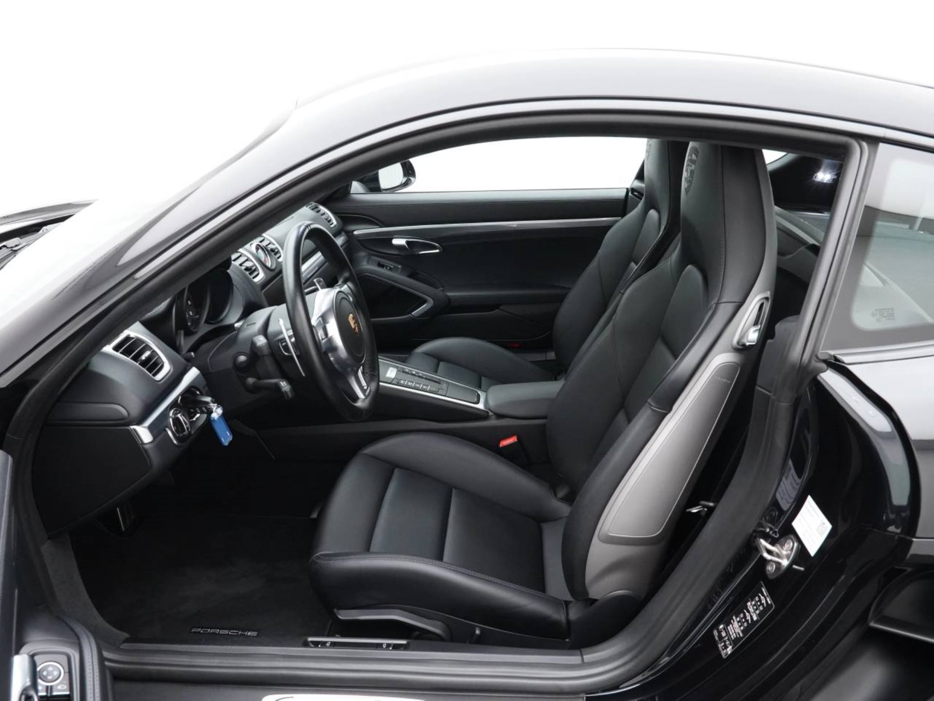 PORSCHE Cayman GTS-image-4