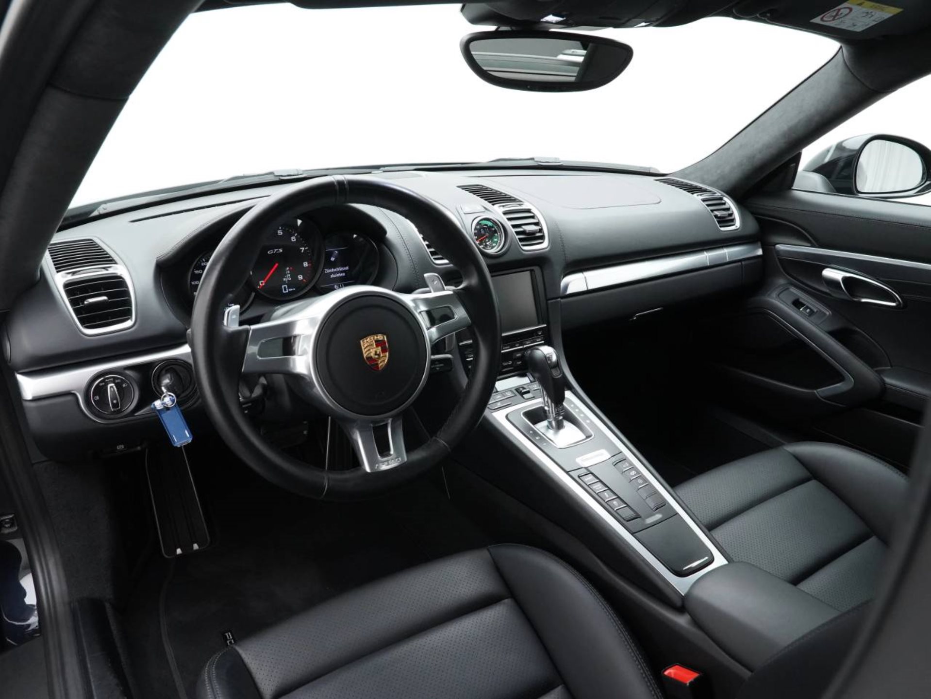 PORSCHE Cayman GTS-image-14