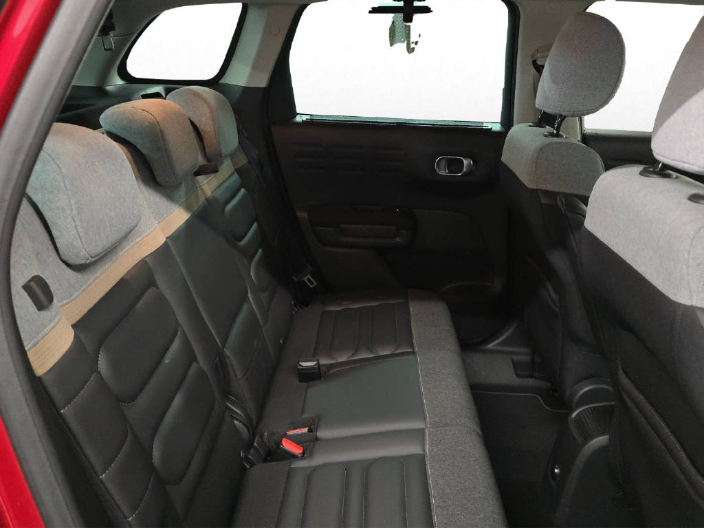 CITROEN C3 Aircross 1.2 PureTech 130 Shine-image-11