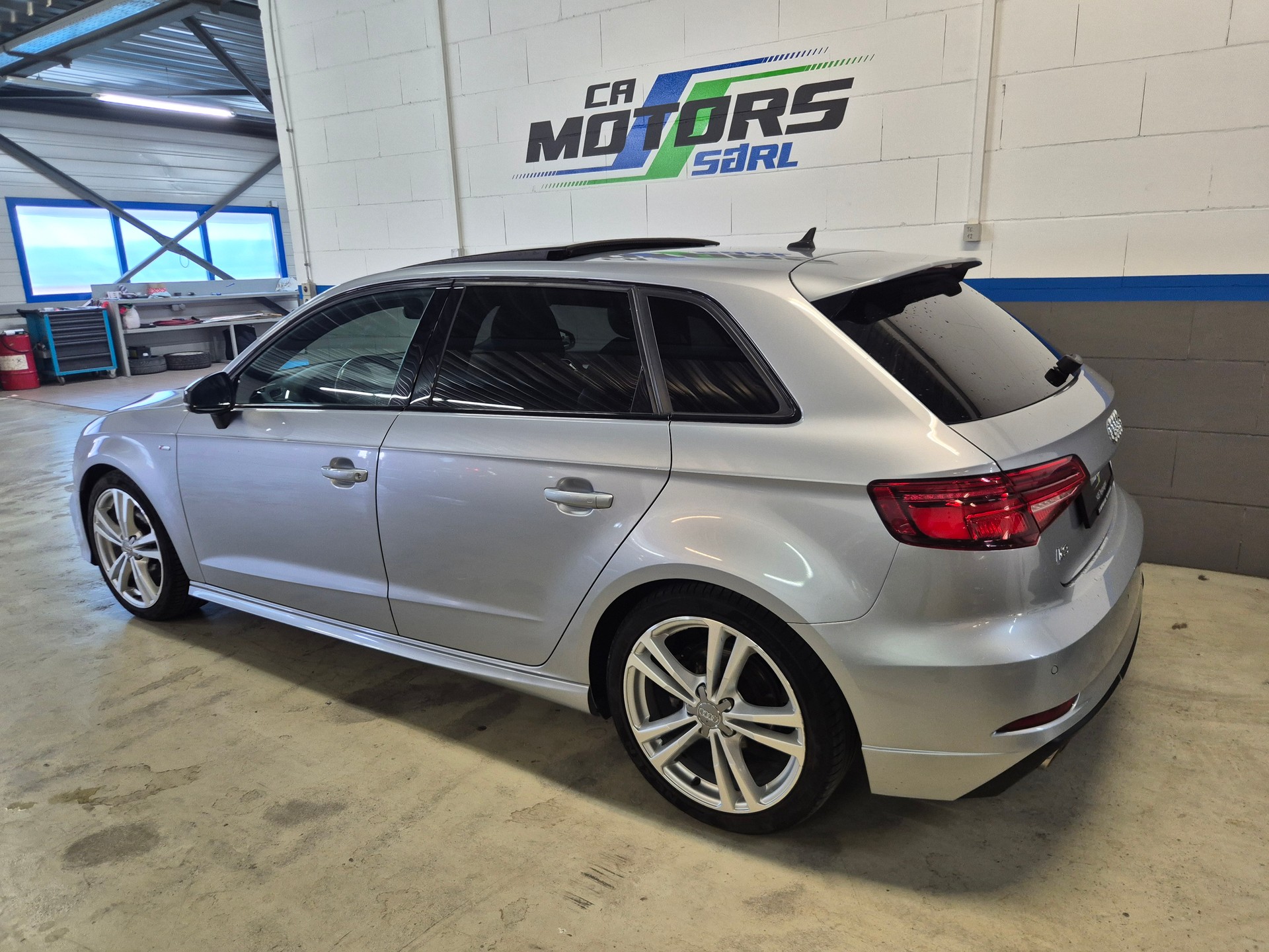 AUDI A3 Sportback 35 TFSI Sport S-LINE S-tronic-image-5