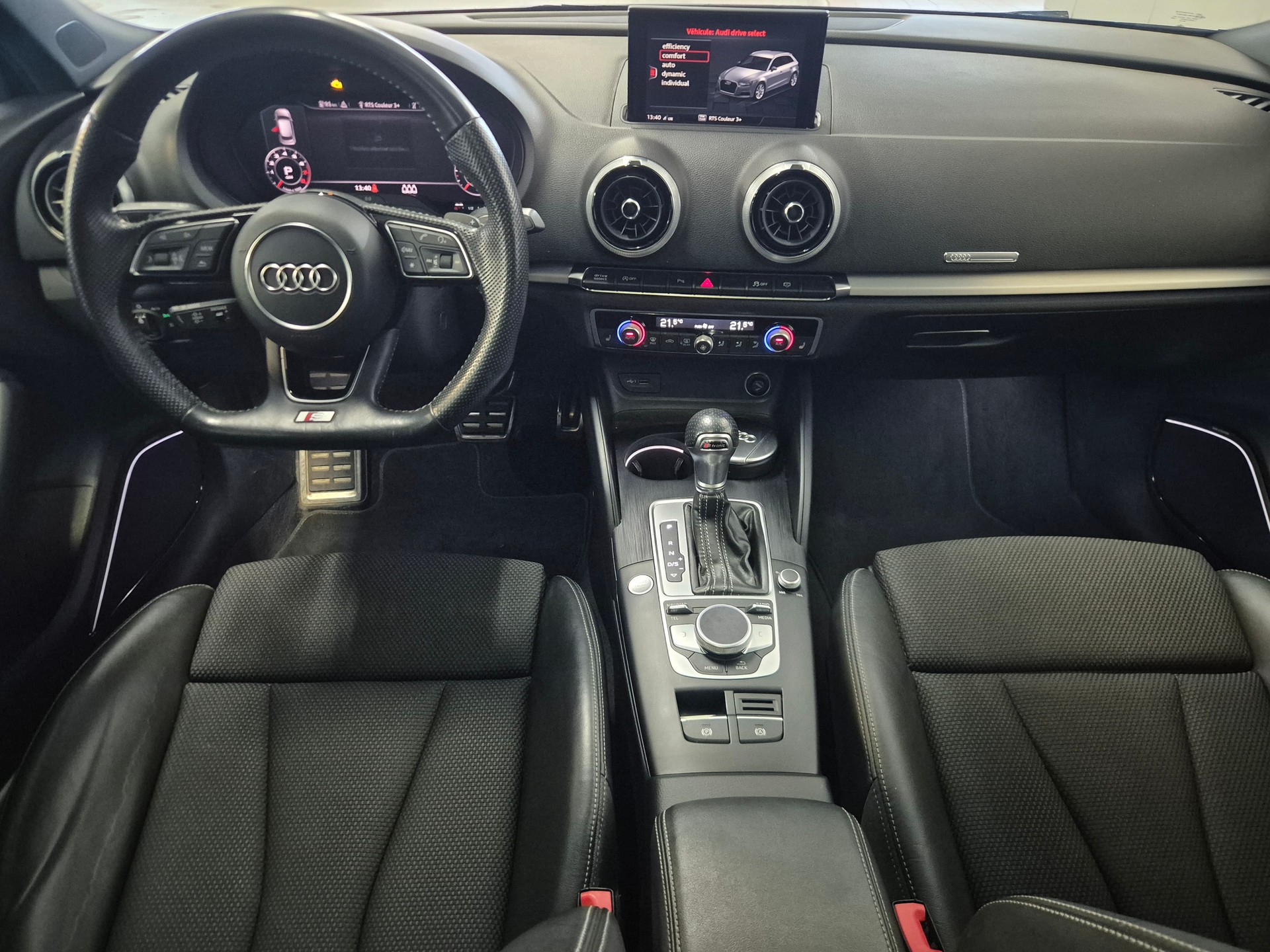 AUDI A3 Sportback 35 TFSI Sport S-LINE S-tronic-image-8