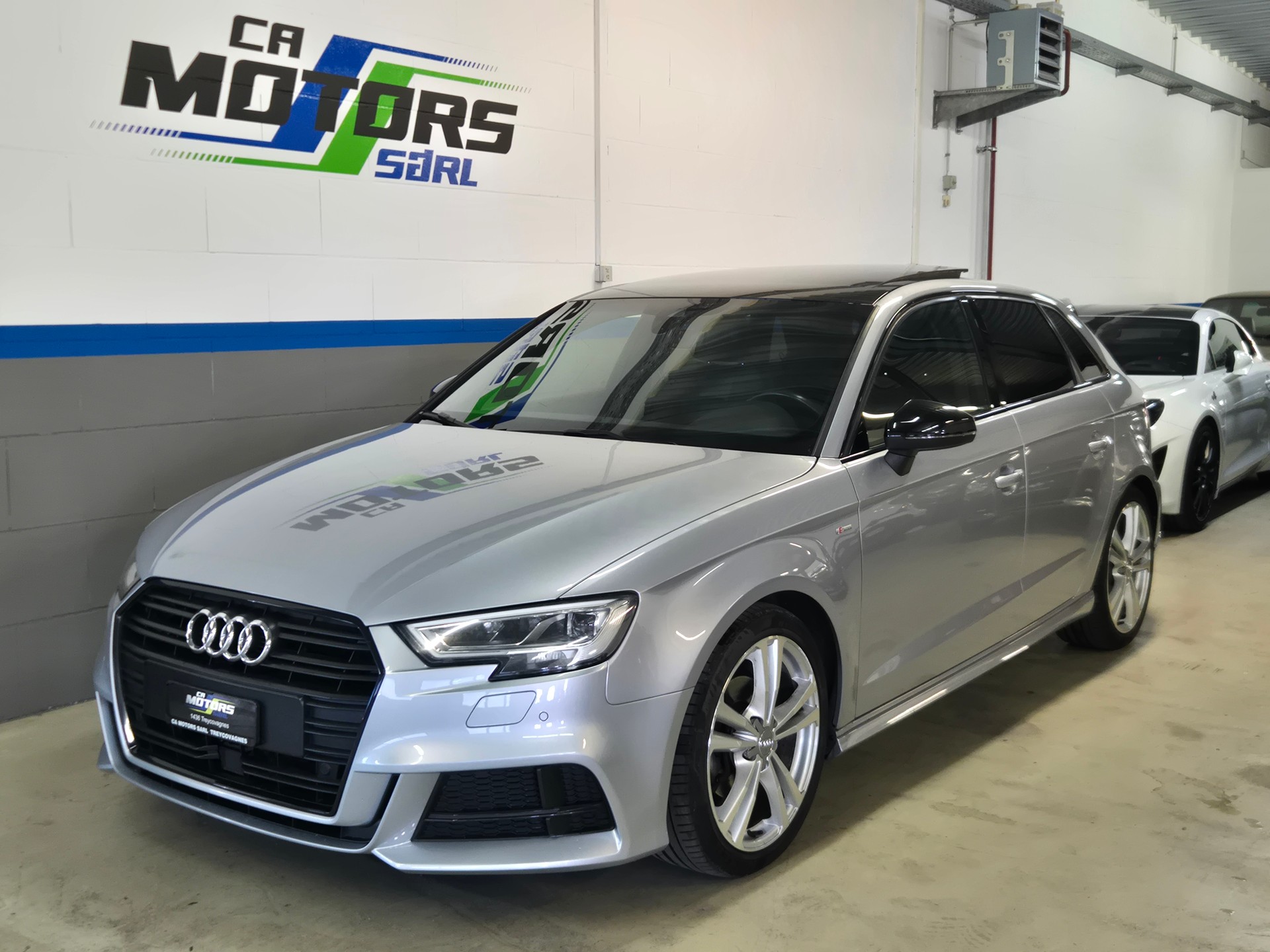 AUDI A3 Sportback 35 TFSI Sport S-LINE S-tronic-image-0