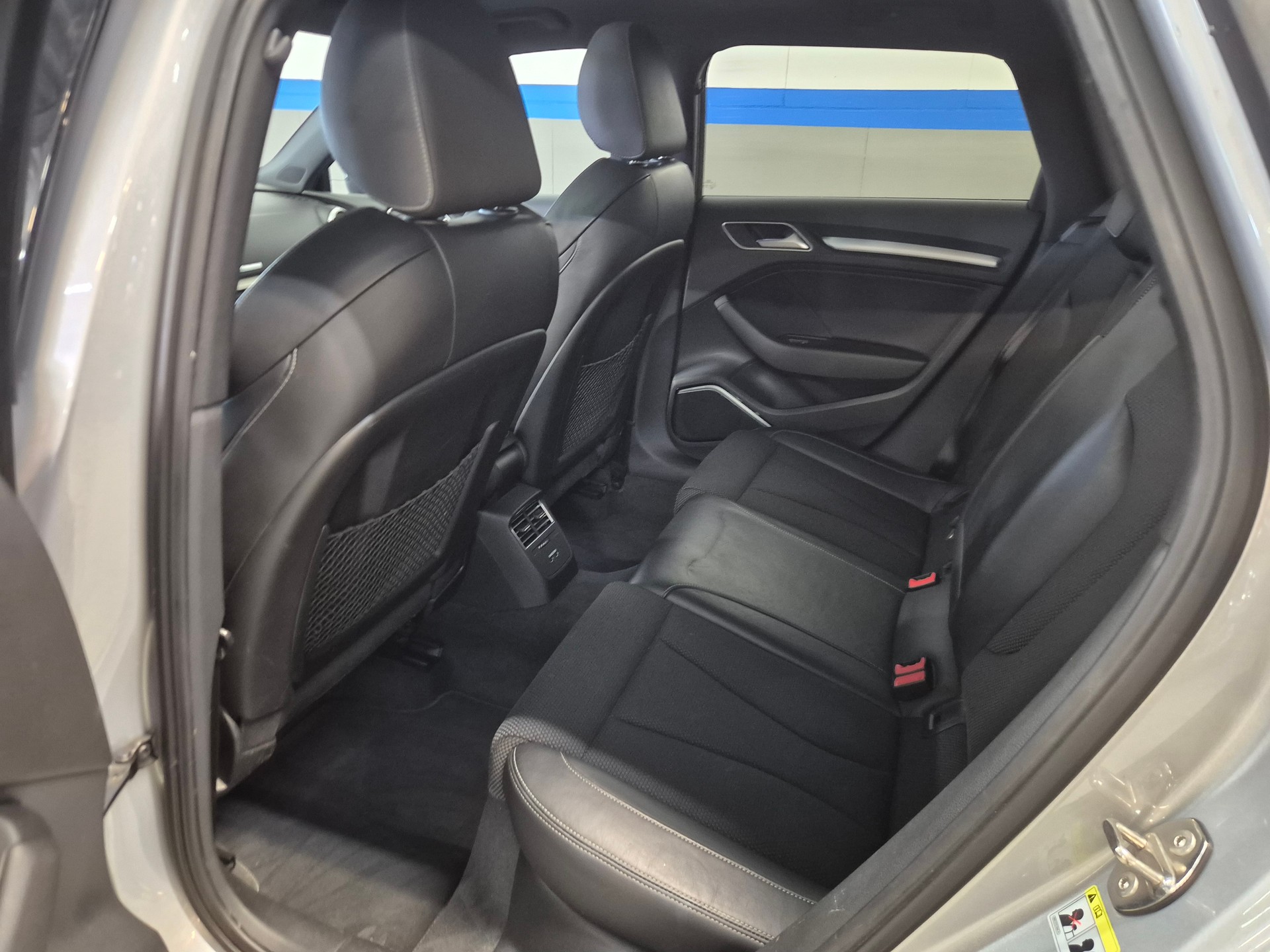 AUDI A3 Sportback 35 TFSI Sport S-LINE S-tronic-image-15