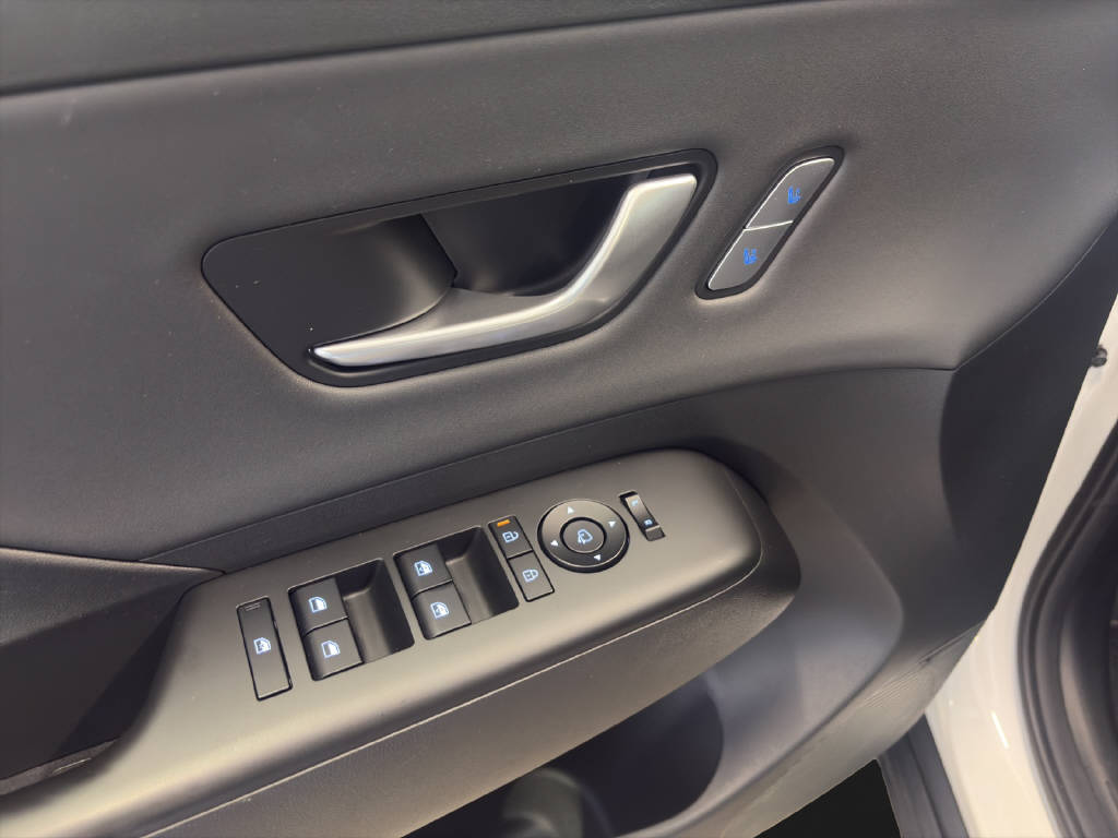 HYUNDAI Kona 1.6 GDi Hybrid Vertex-image-2